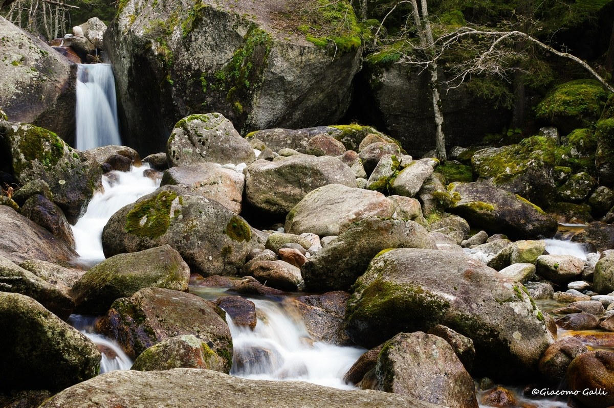 Water in Val di Mello