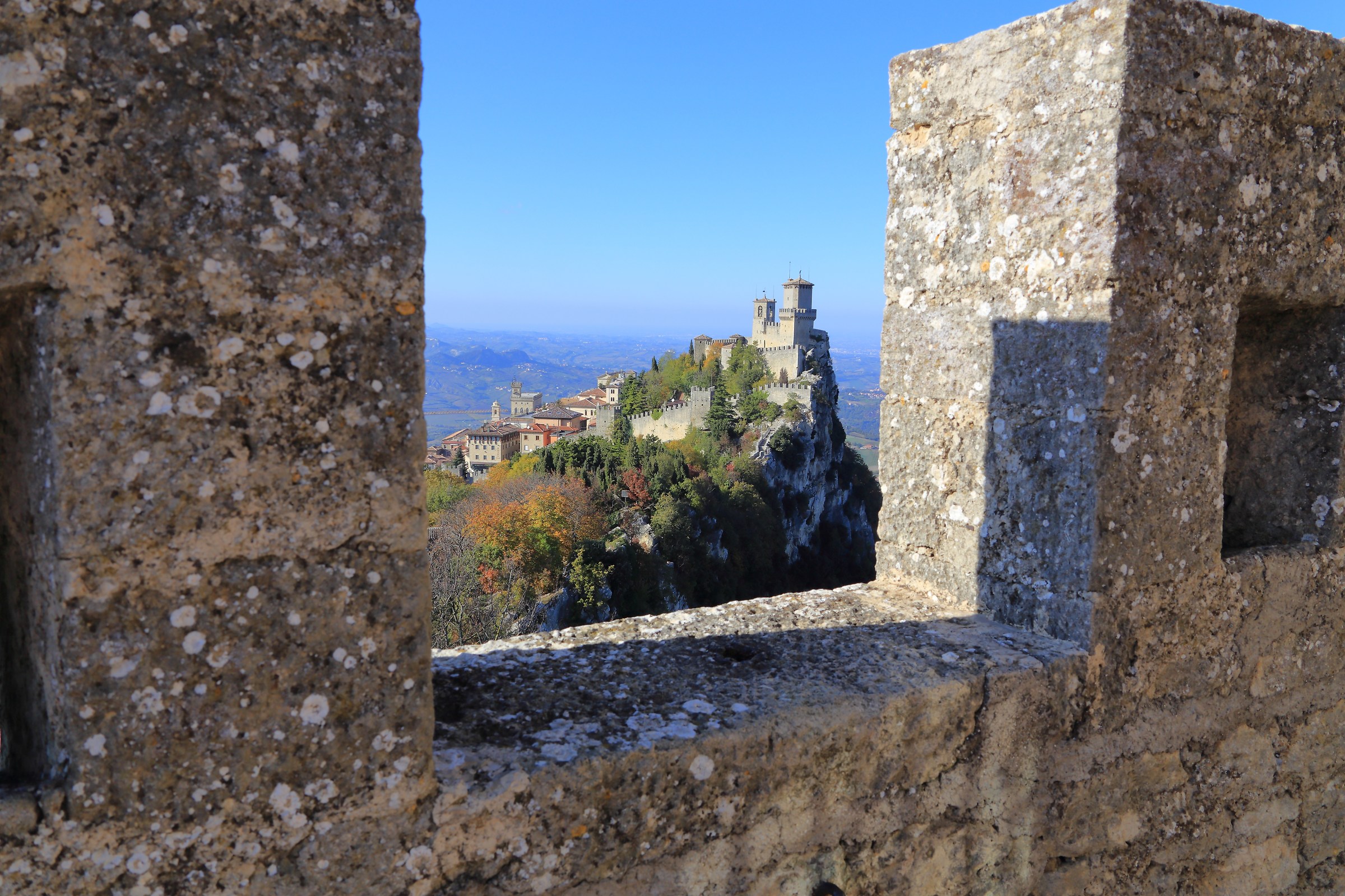 Fall within the walls!