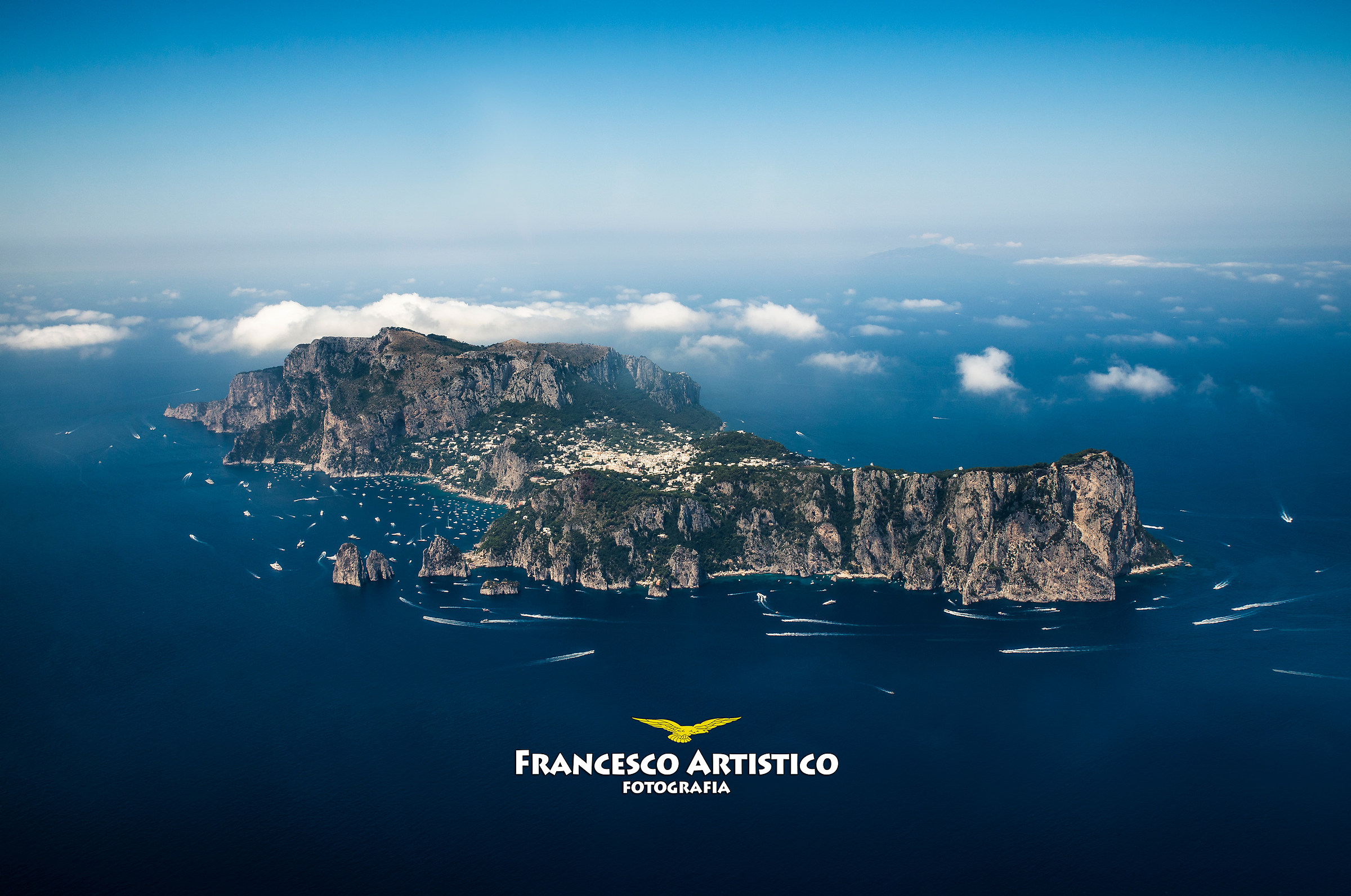 capri fotografata in volo