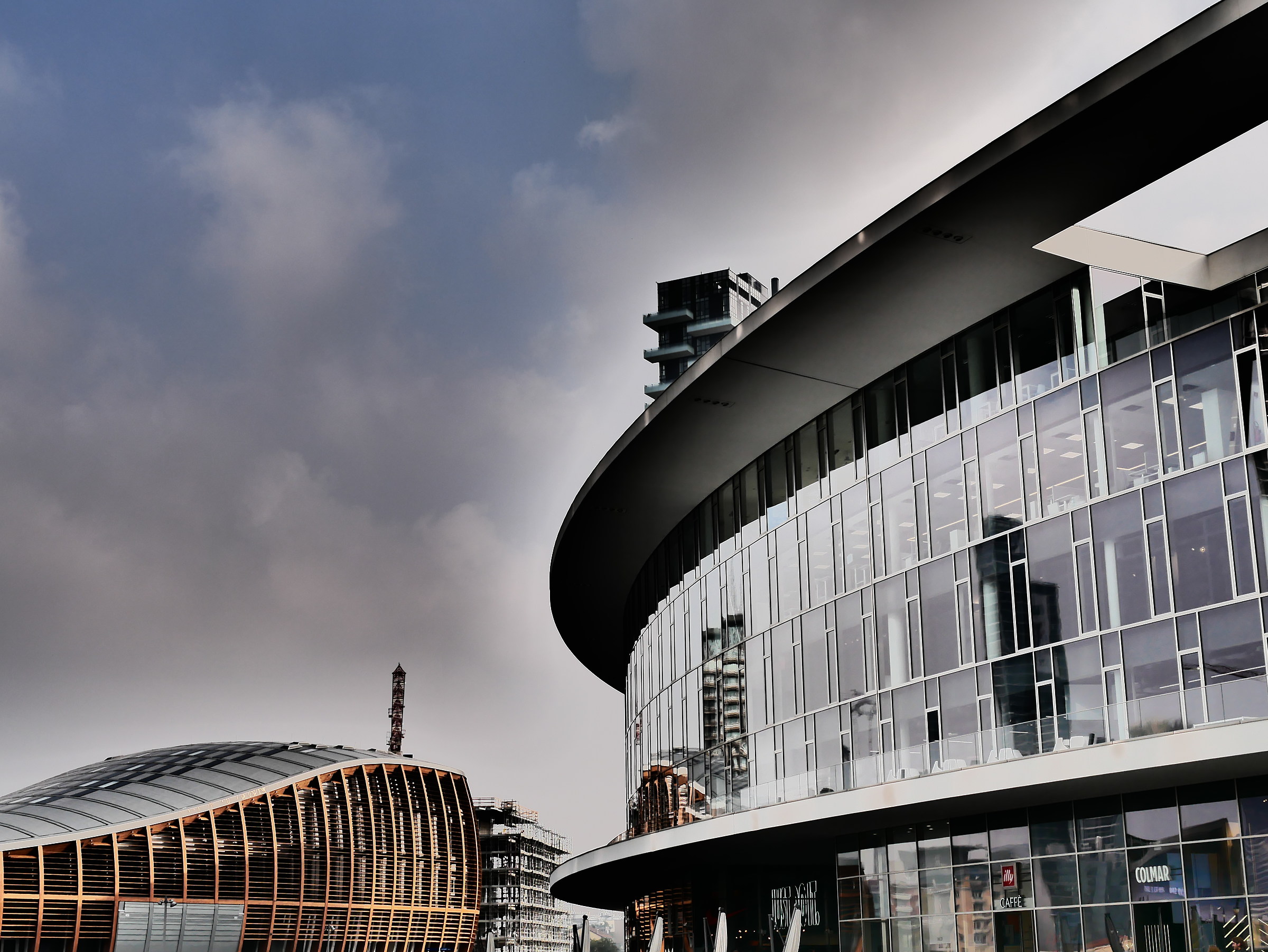 Piazza Gae Aulenti 8