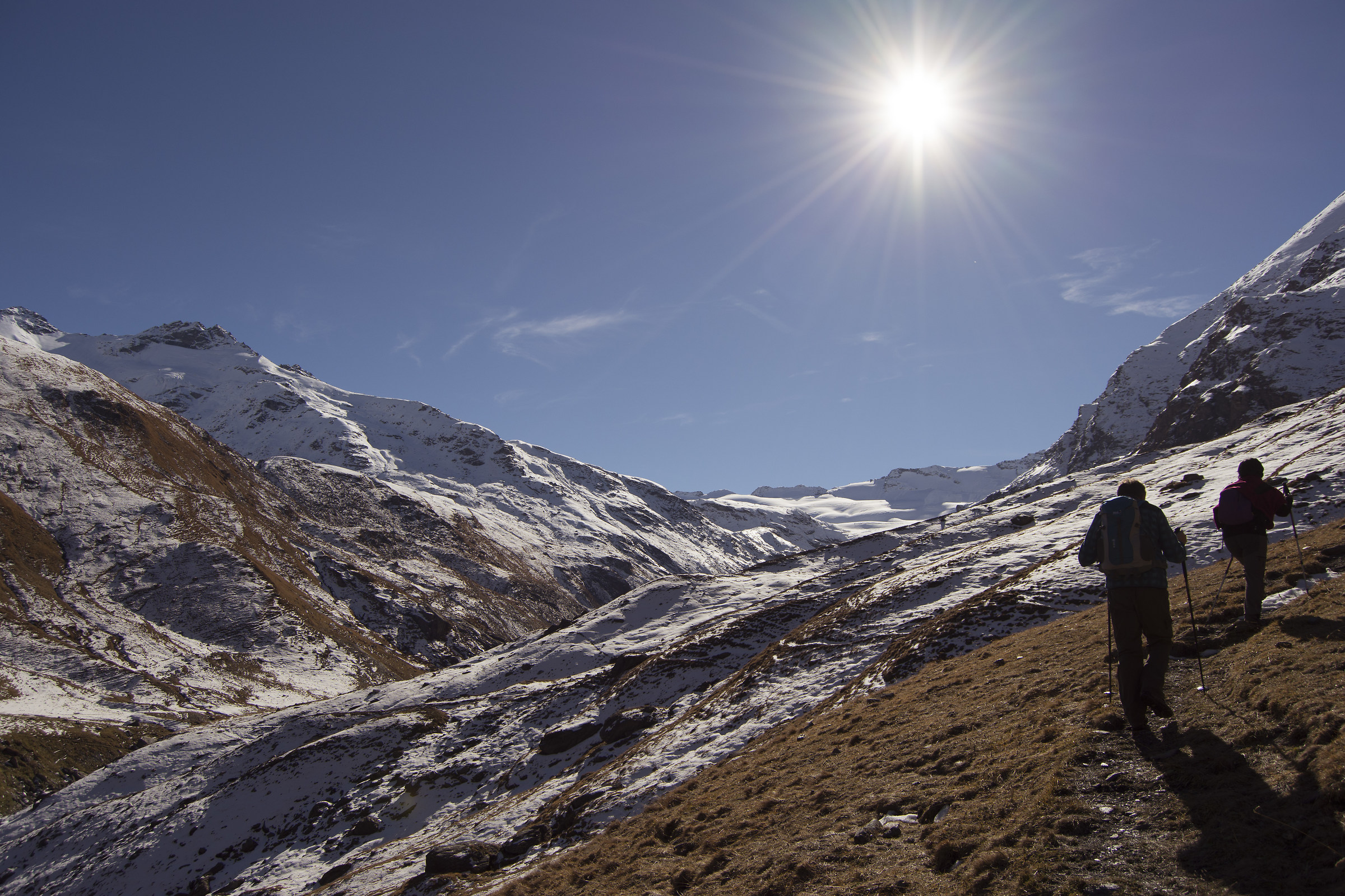 Fatigue and happiness towards the glacier