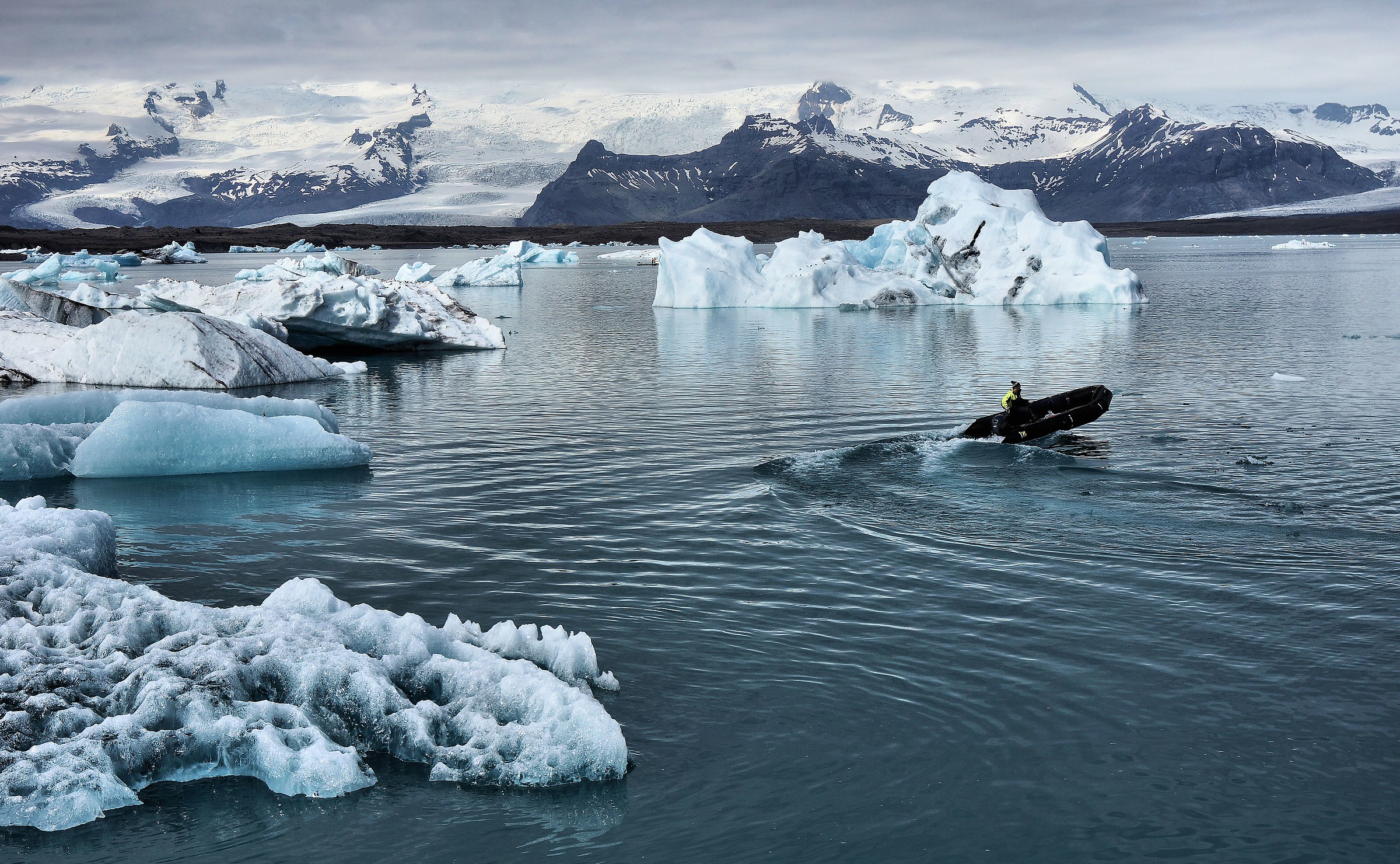 Jokulsarlon lagoon.