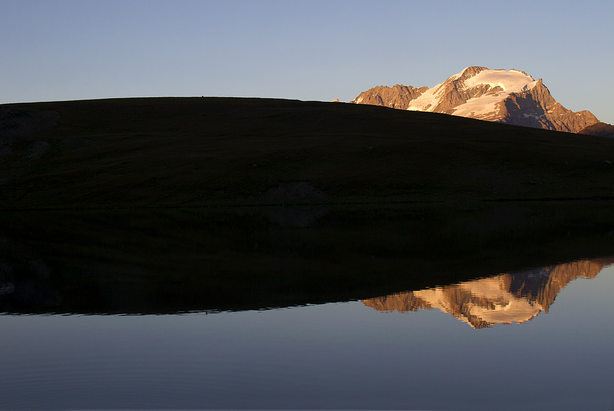 Tramonto Gran Paradiso dal lago Rosset
