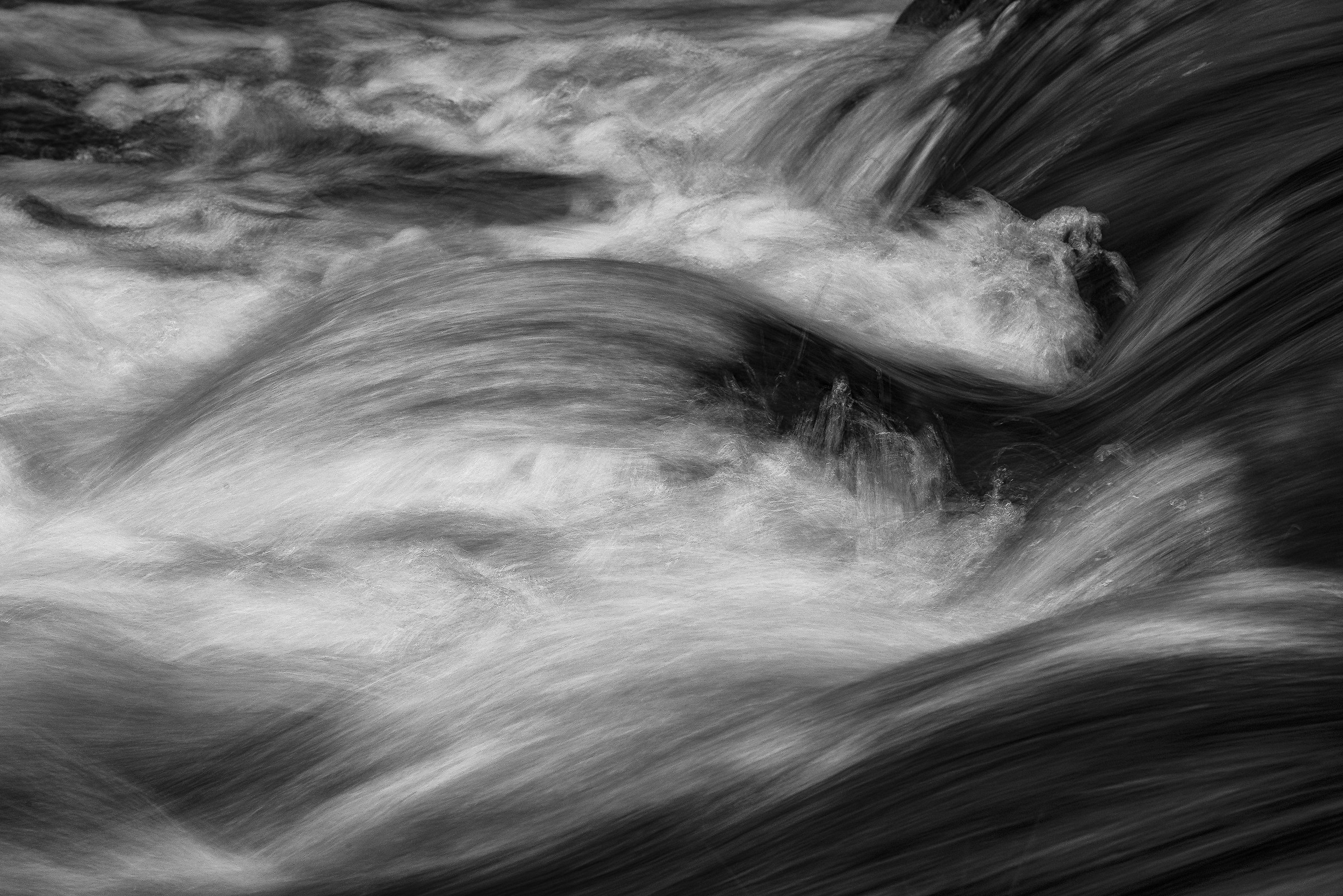 How fingers through hair