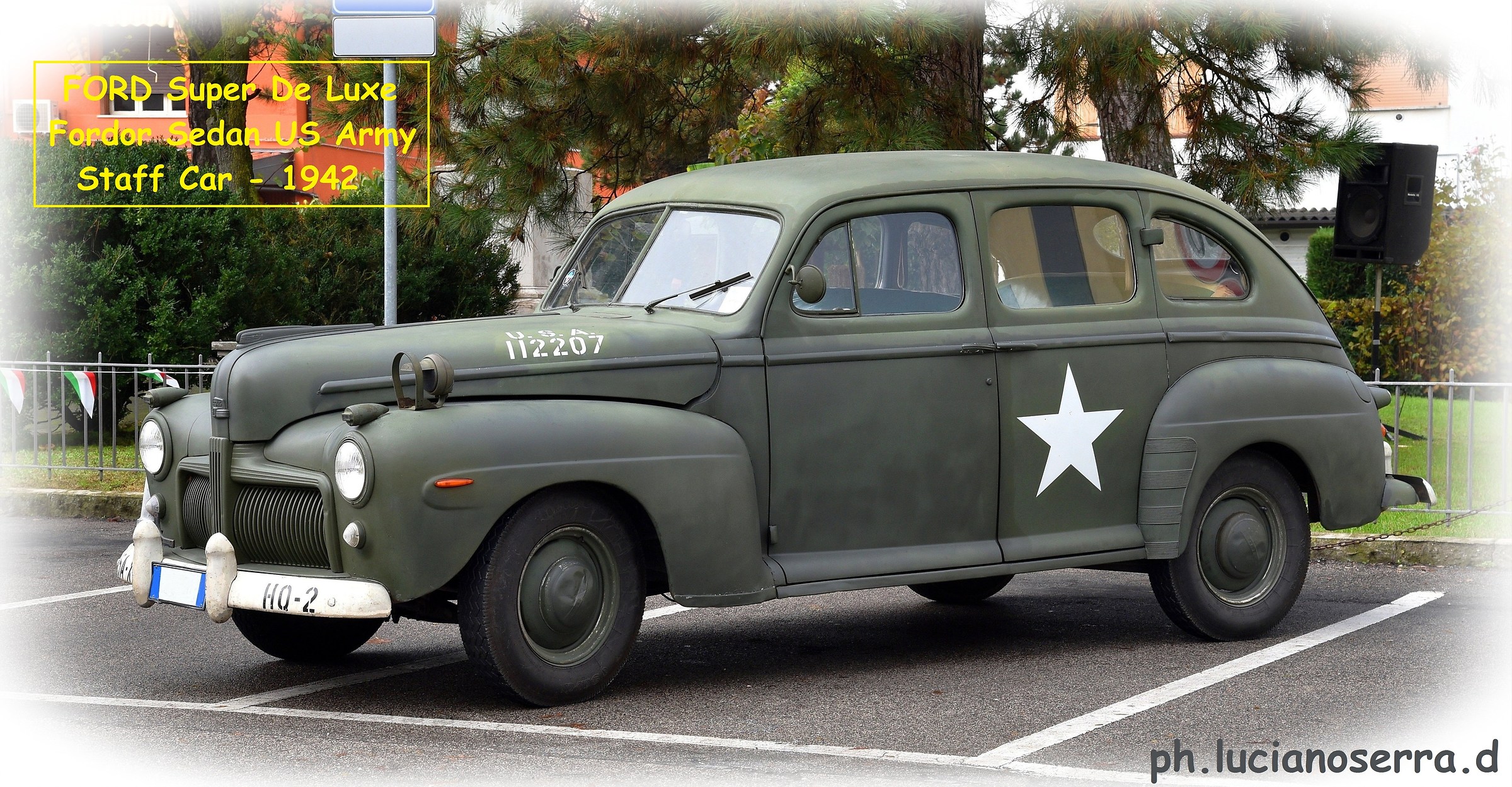 Ford Super De Luxe Fordor Sedan US Army Staff Car -1942