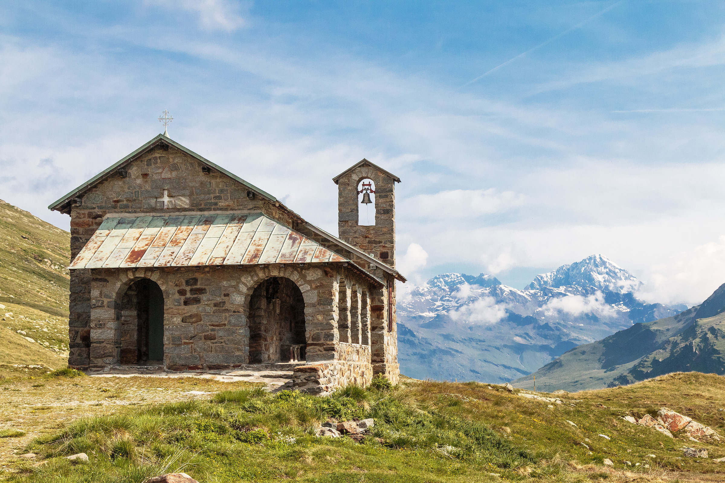The little church of Passo Gavia.