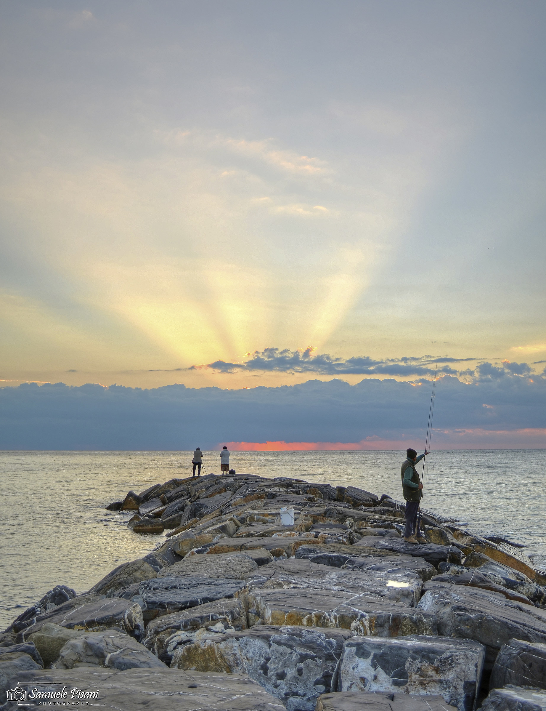 Alba sul mare a Cervo
