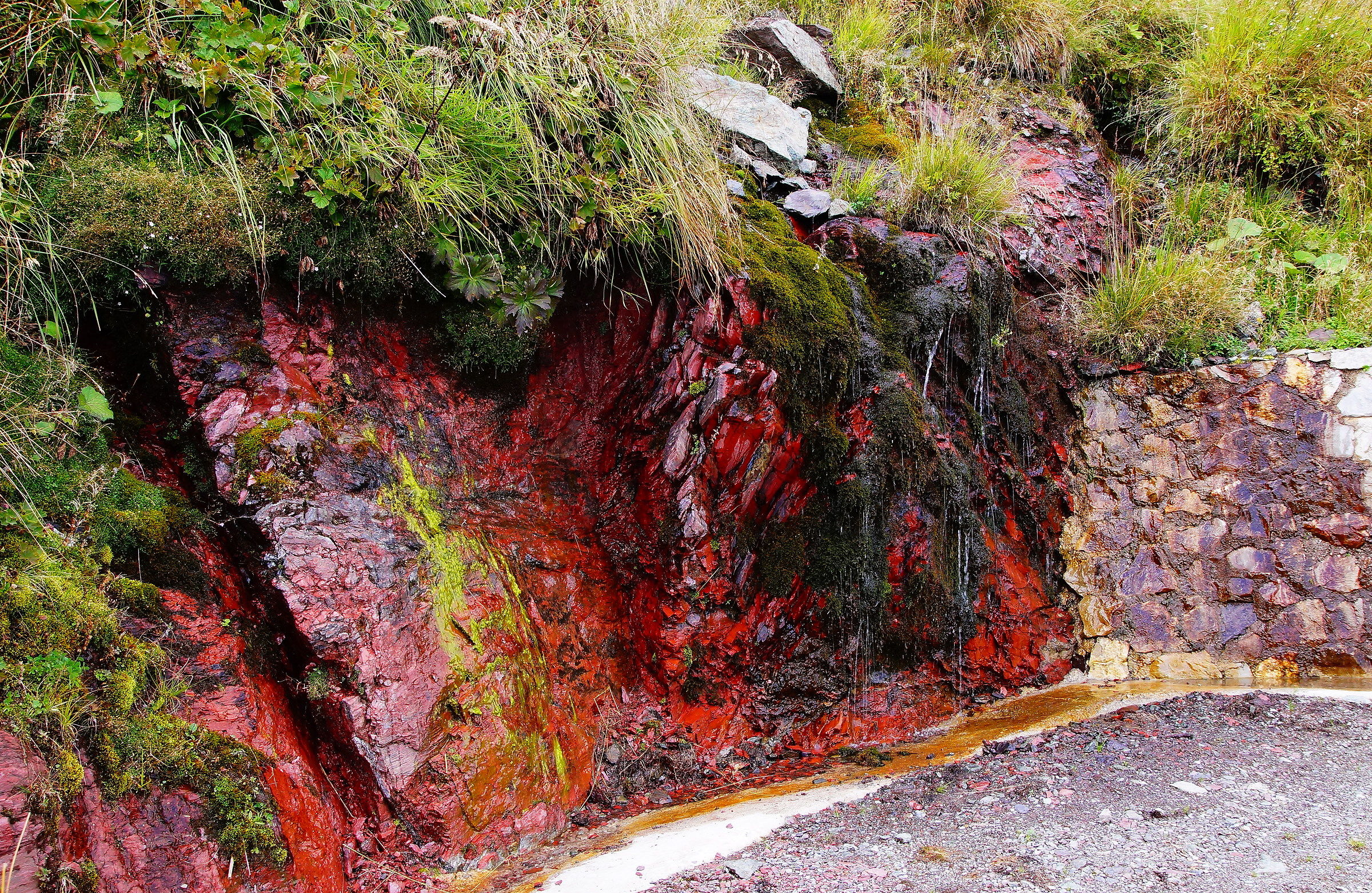 Ossidazione su rocce