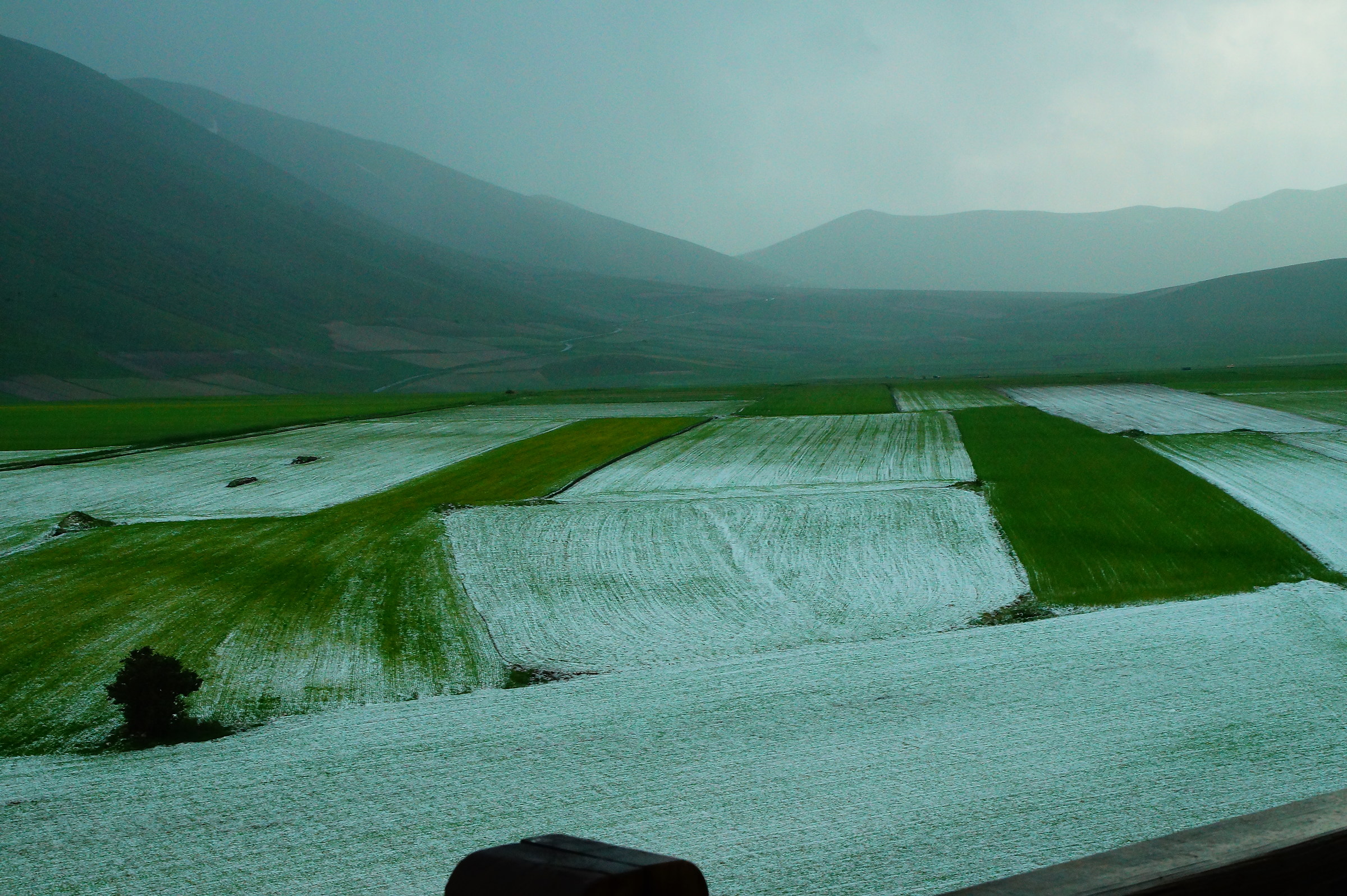 Grandinata sotto il m. Vettore