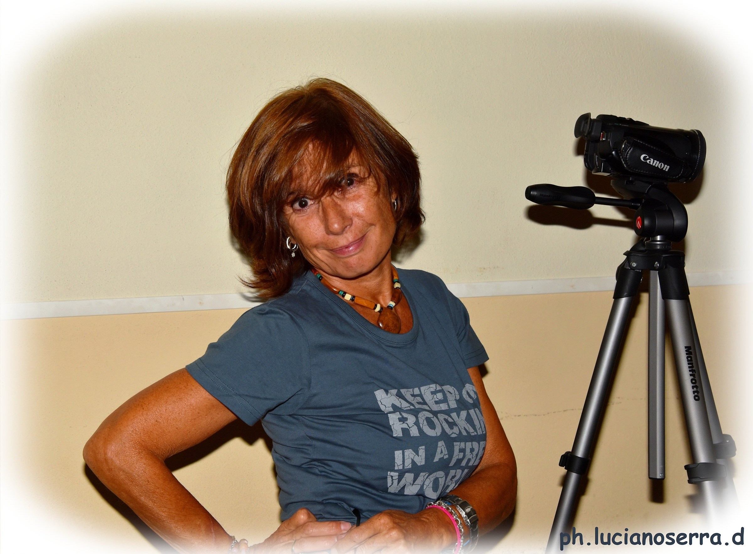 Roberta Benassi... filma tutti i concerti...