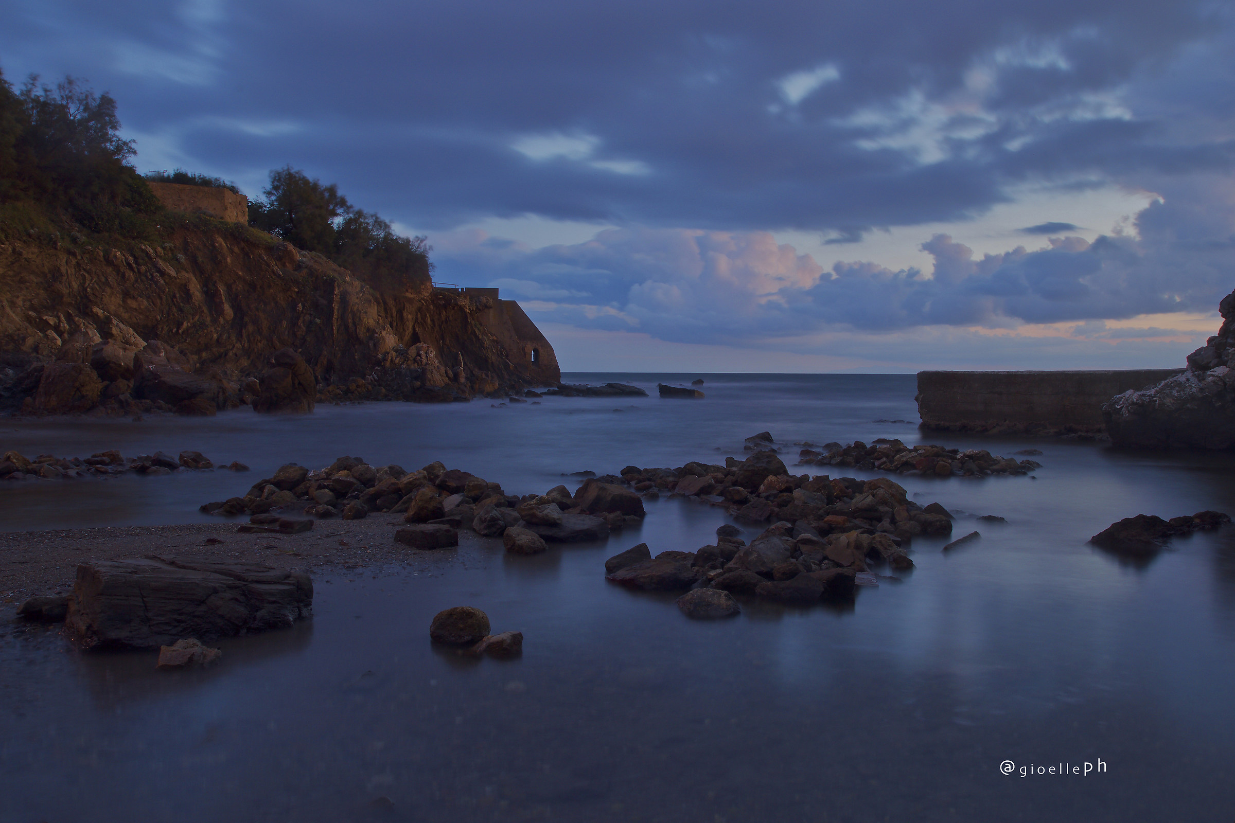 Villa clock to Livorno sun sets
