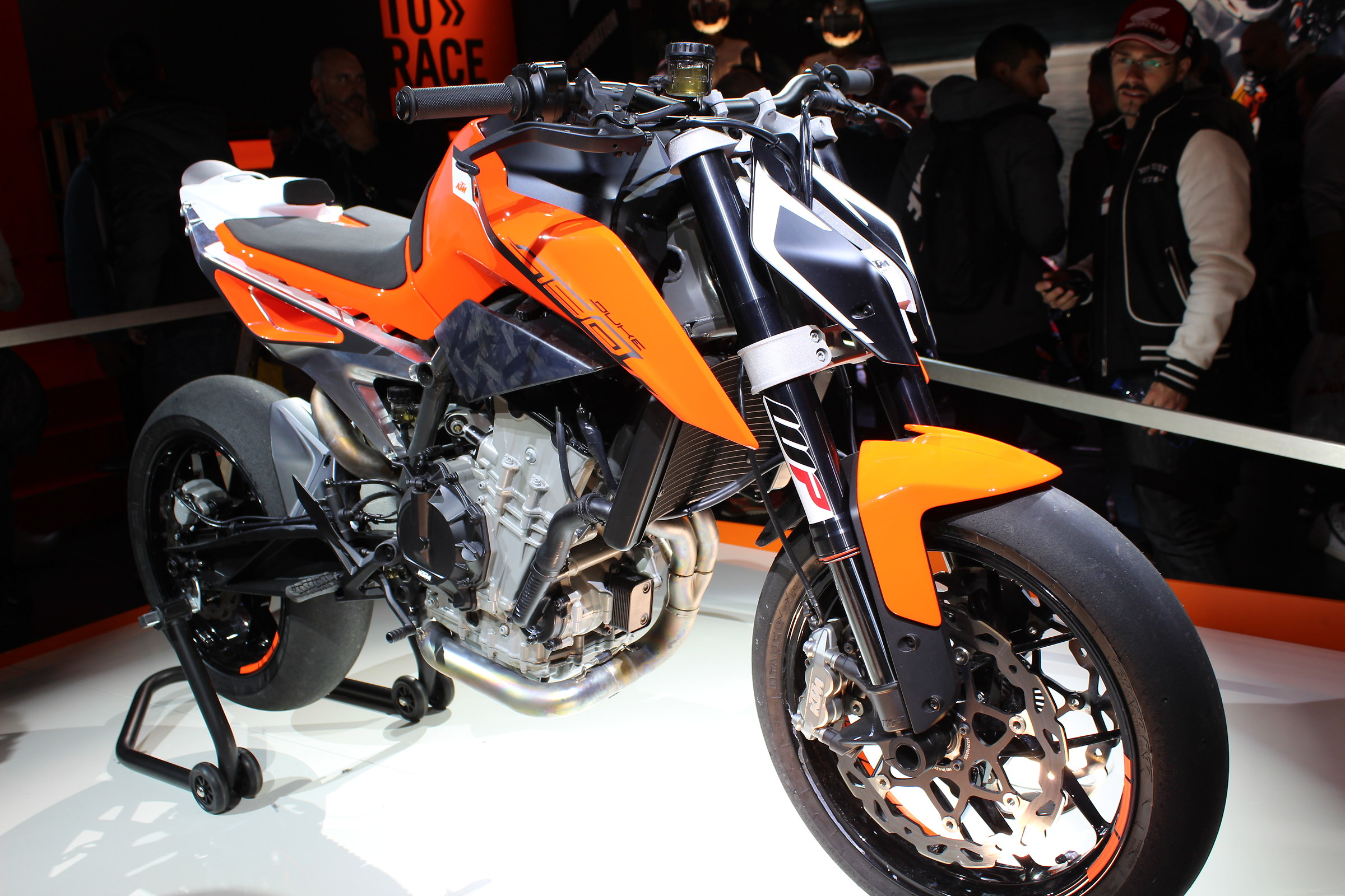 KTM duke790