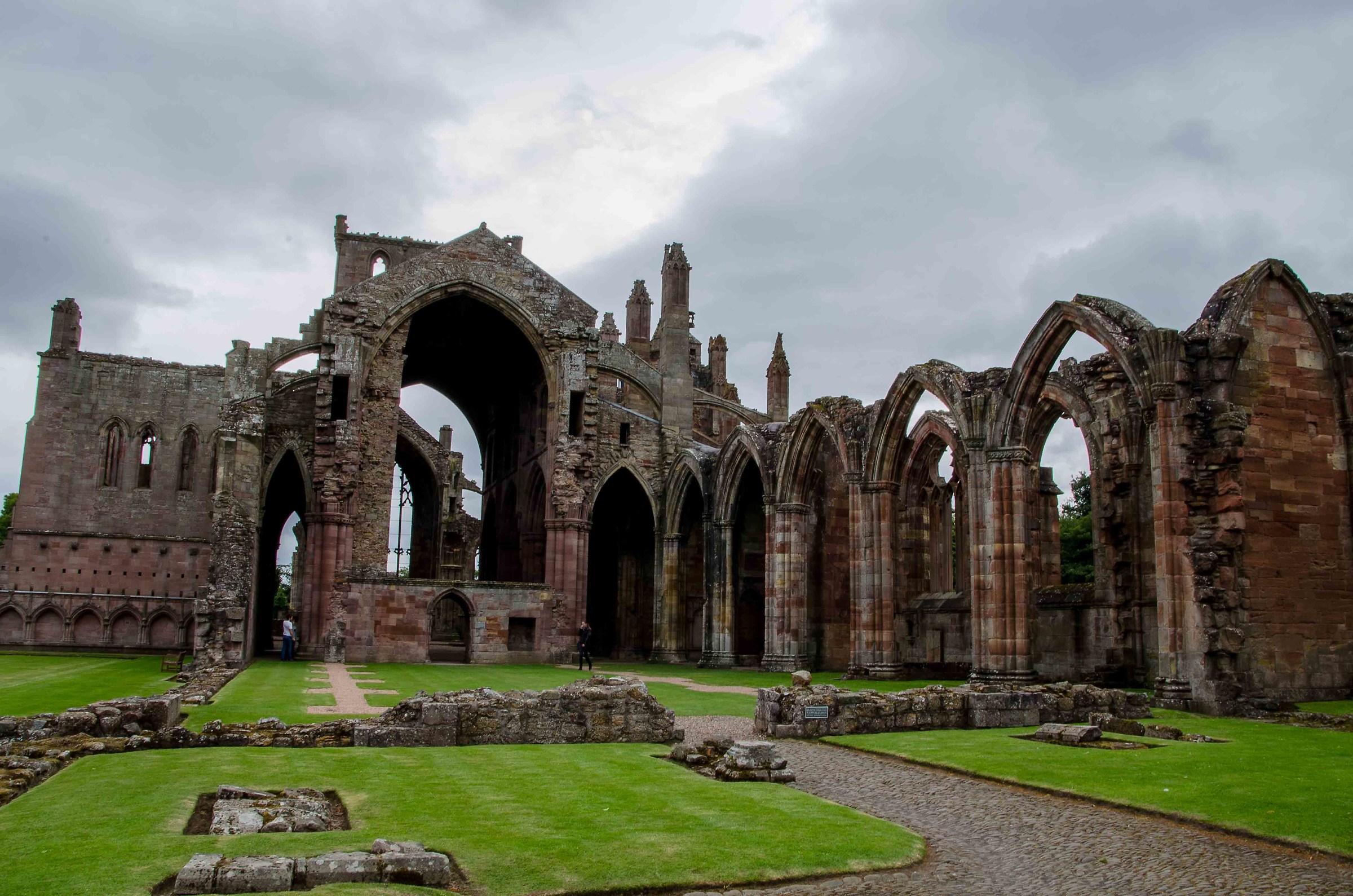 Melrose Abbey, col tempo giusto