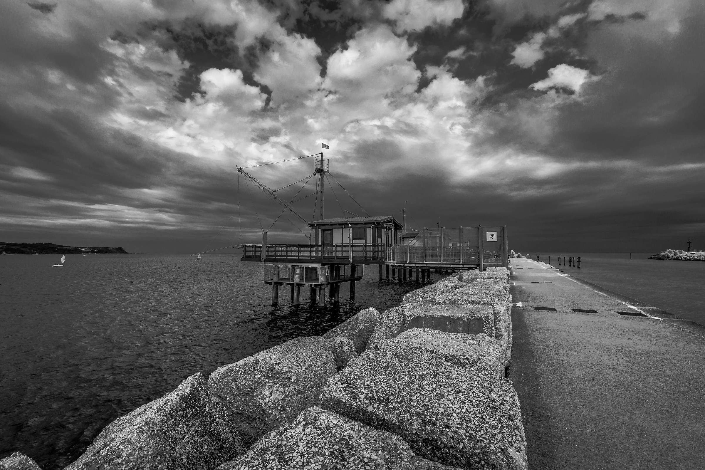 Trabocchi B & W