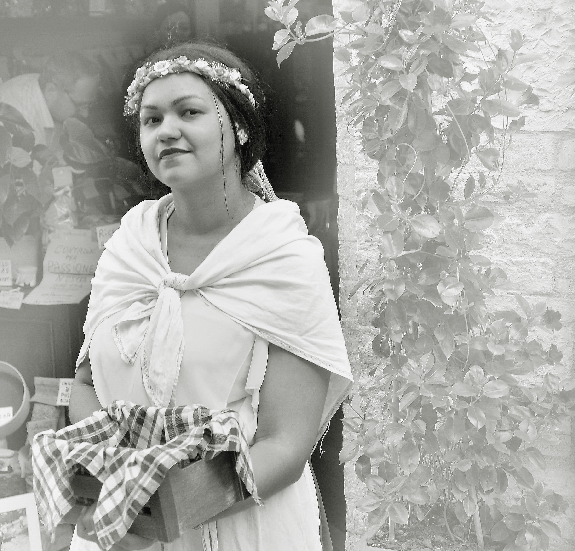 ...un assaggino....in b&w