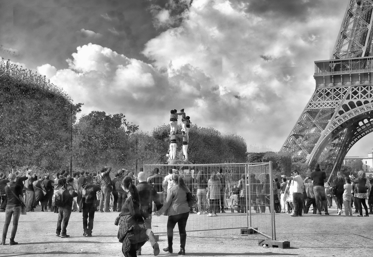 Alti come la Torre Eiffel