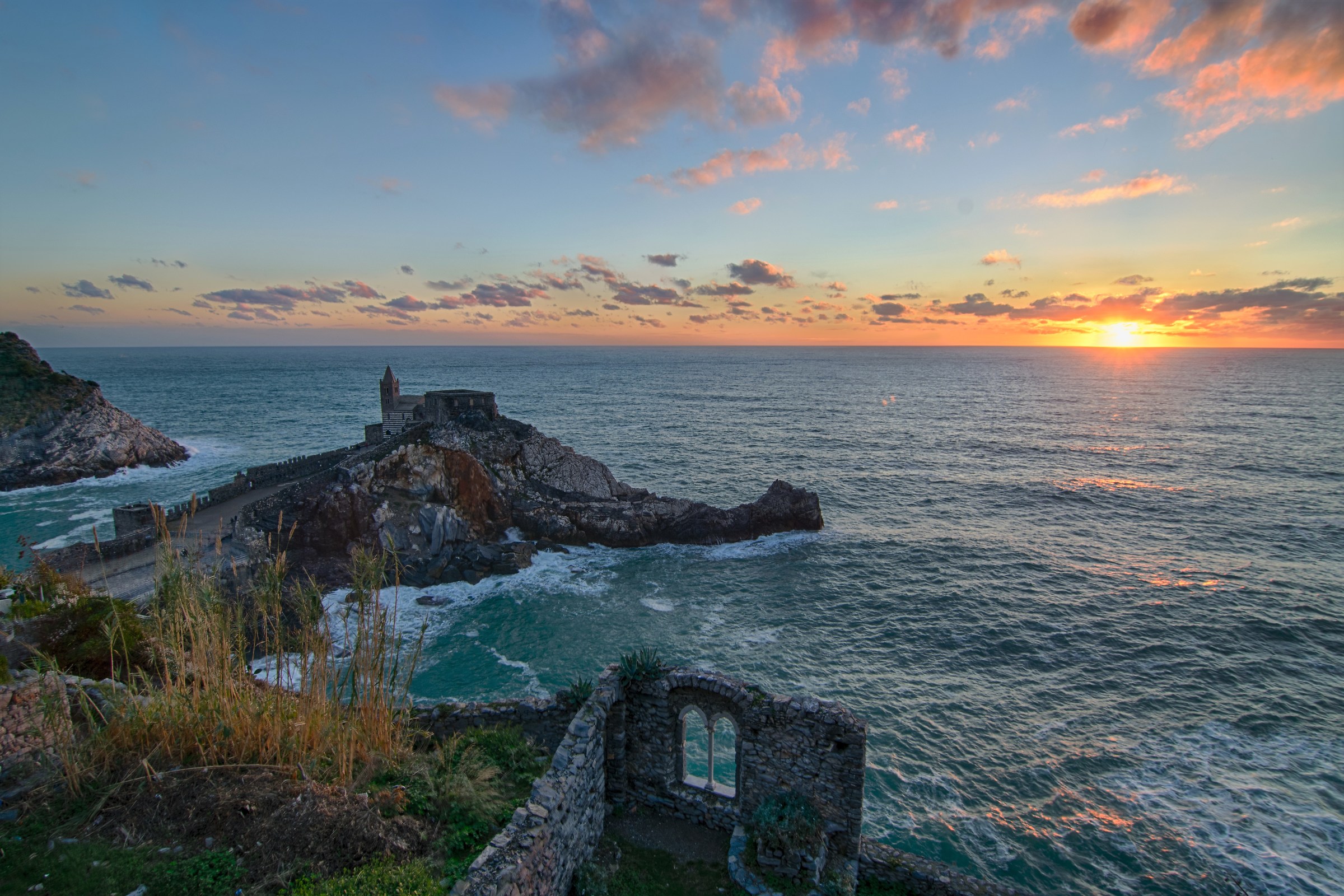 portovenere classic sunset