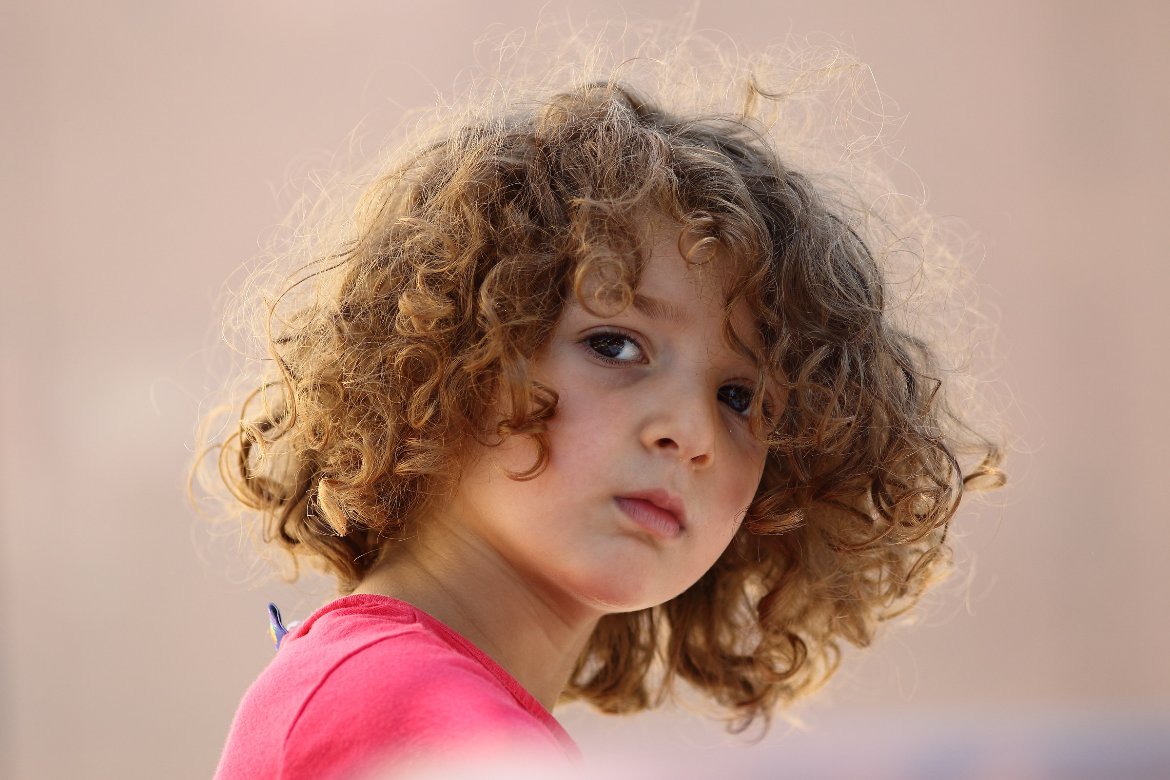 a cloud of curls ...