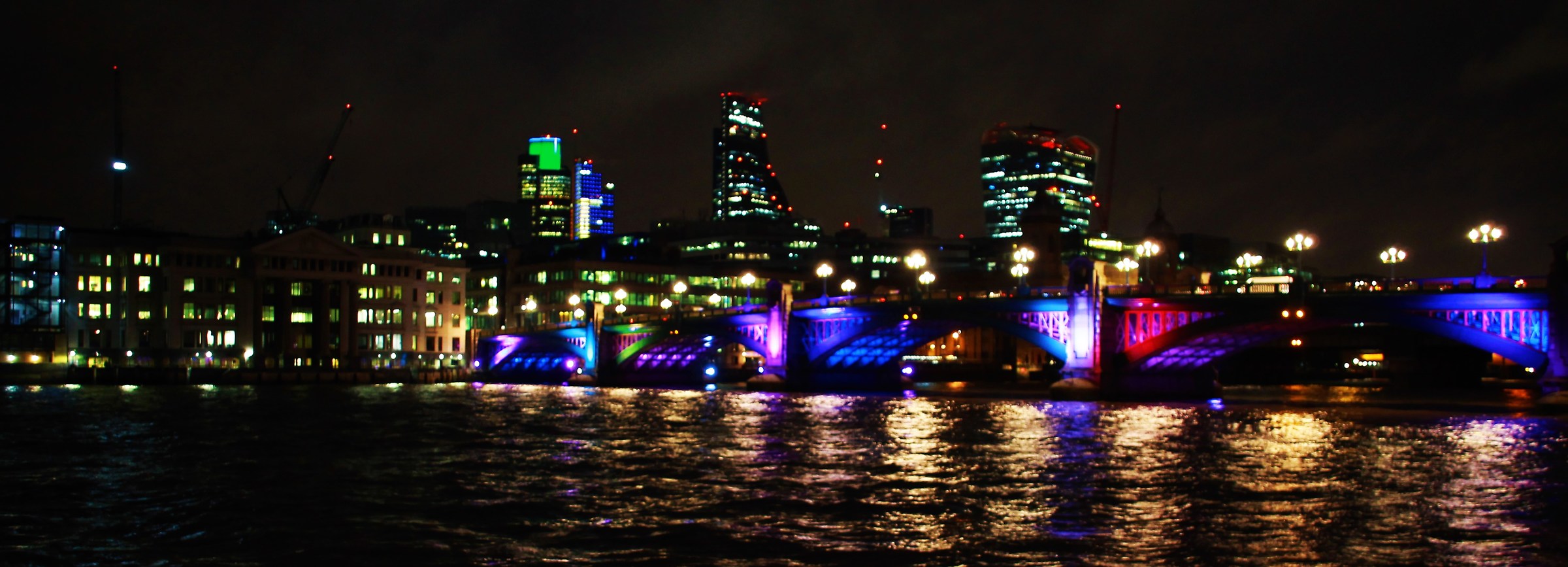 Dal Millenium Bridge