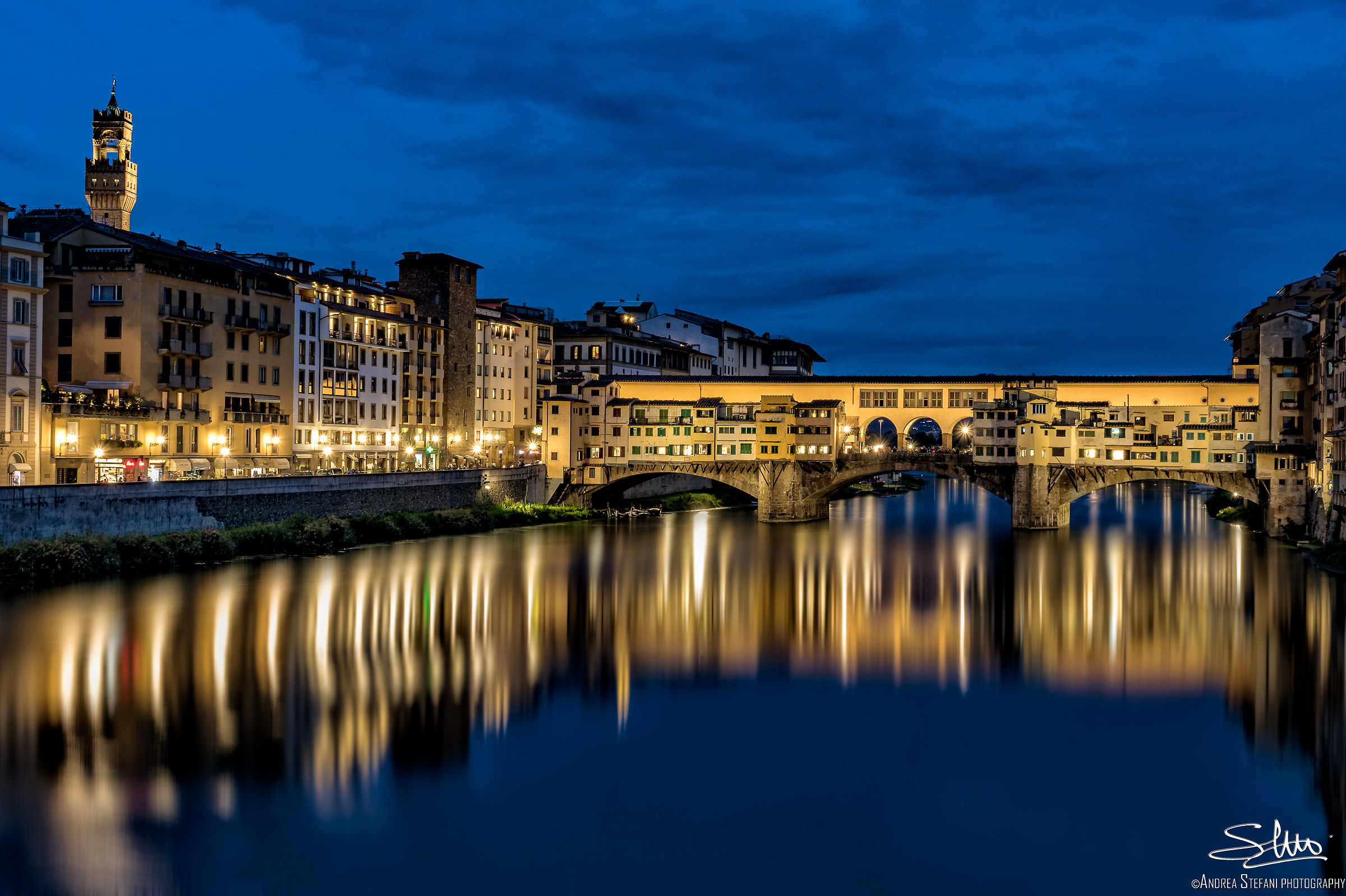 Ponte Vecchio at dusk