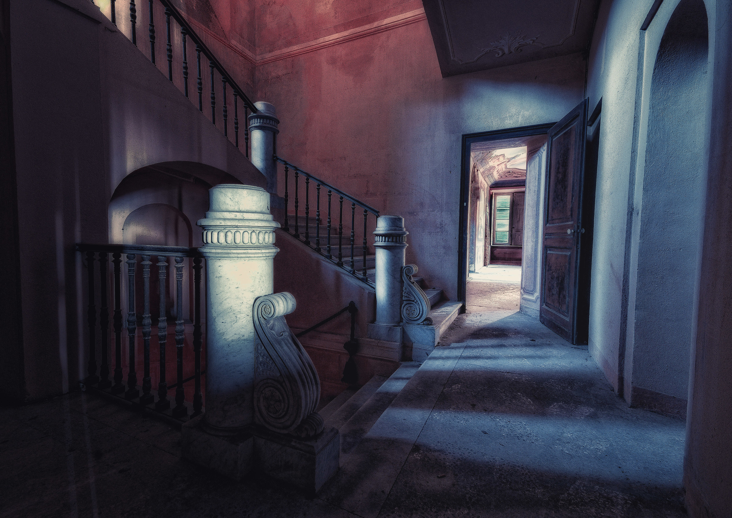 of light and aombre in large villa abandoned