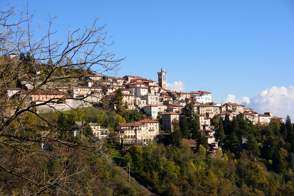 Borgo di S. Maria del Monte - autumn