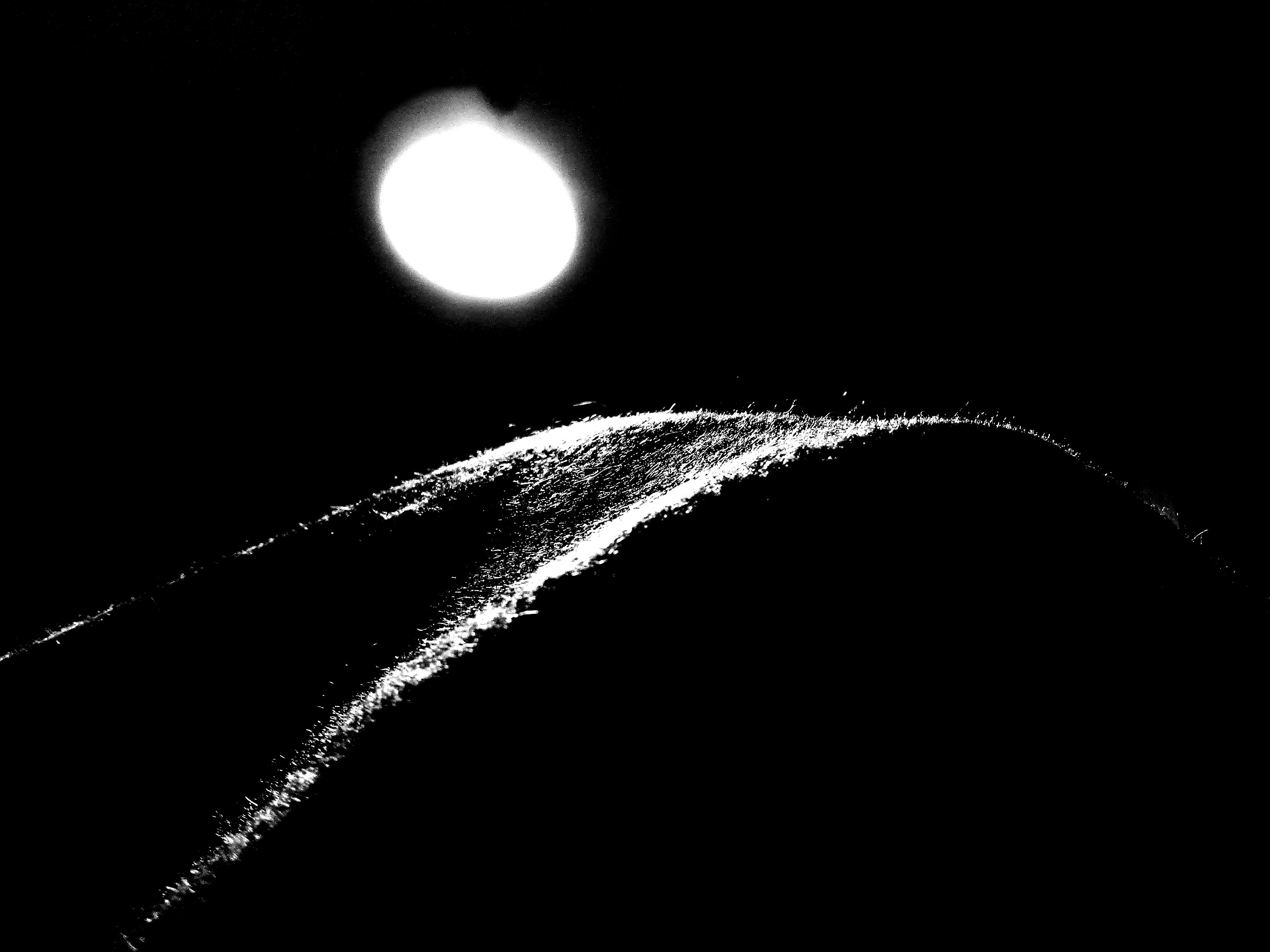 Sorge la luna