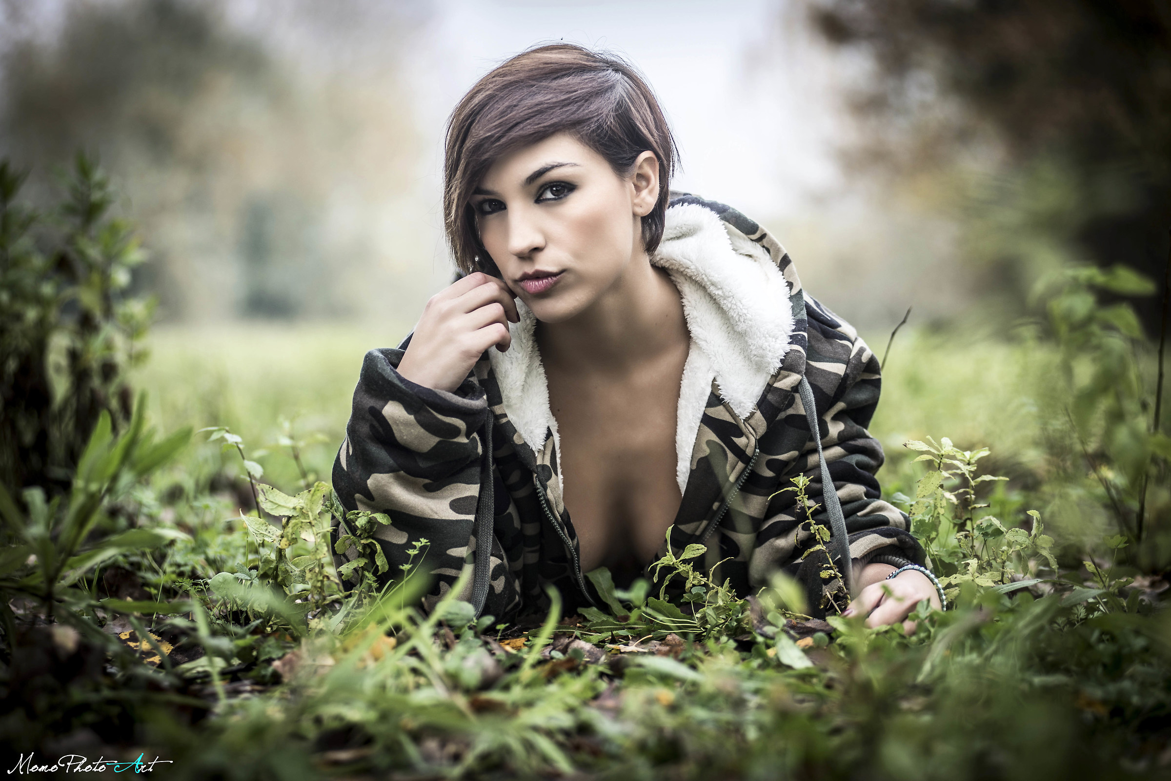 A smile attracts more than anything else ...