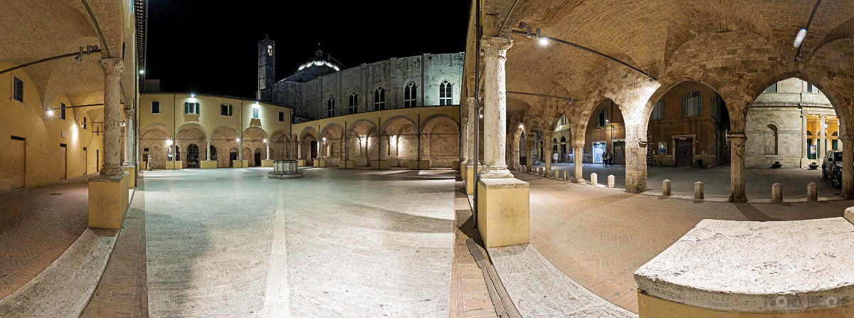 Ascoli Piceno: Chiostro San Francesco