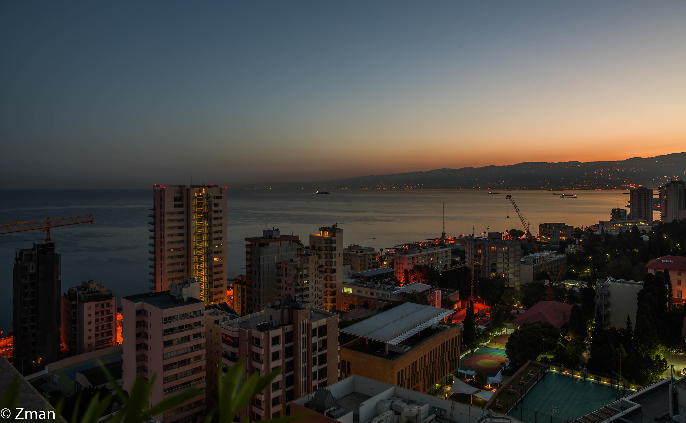 Alba sopra la città