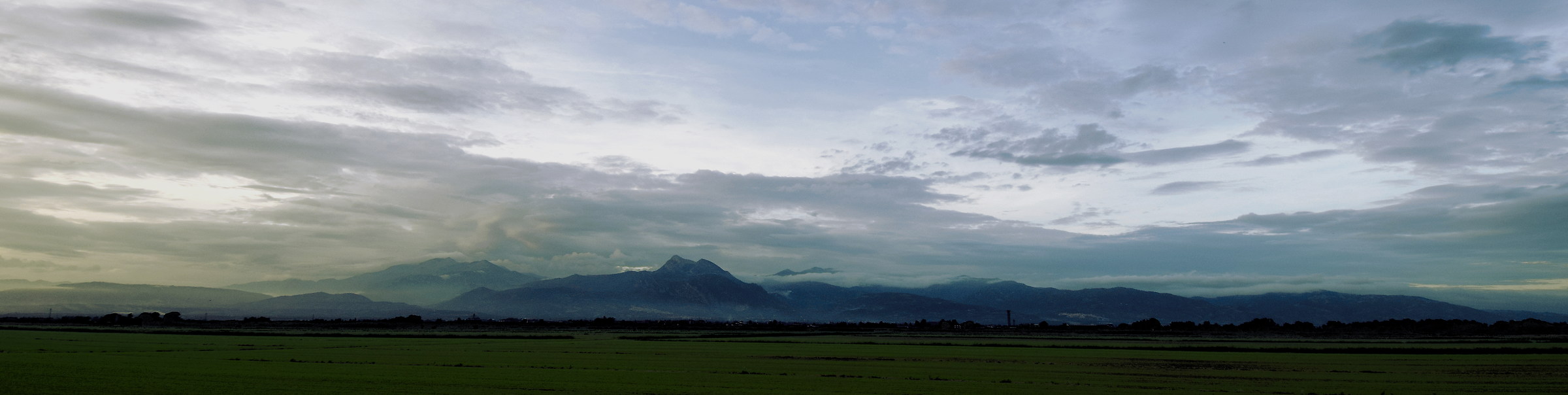 Plain of Sybaris and Dolcedorme Pollino