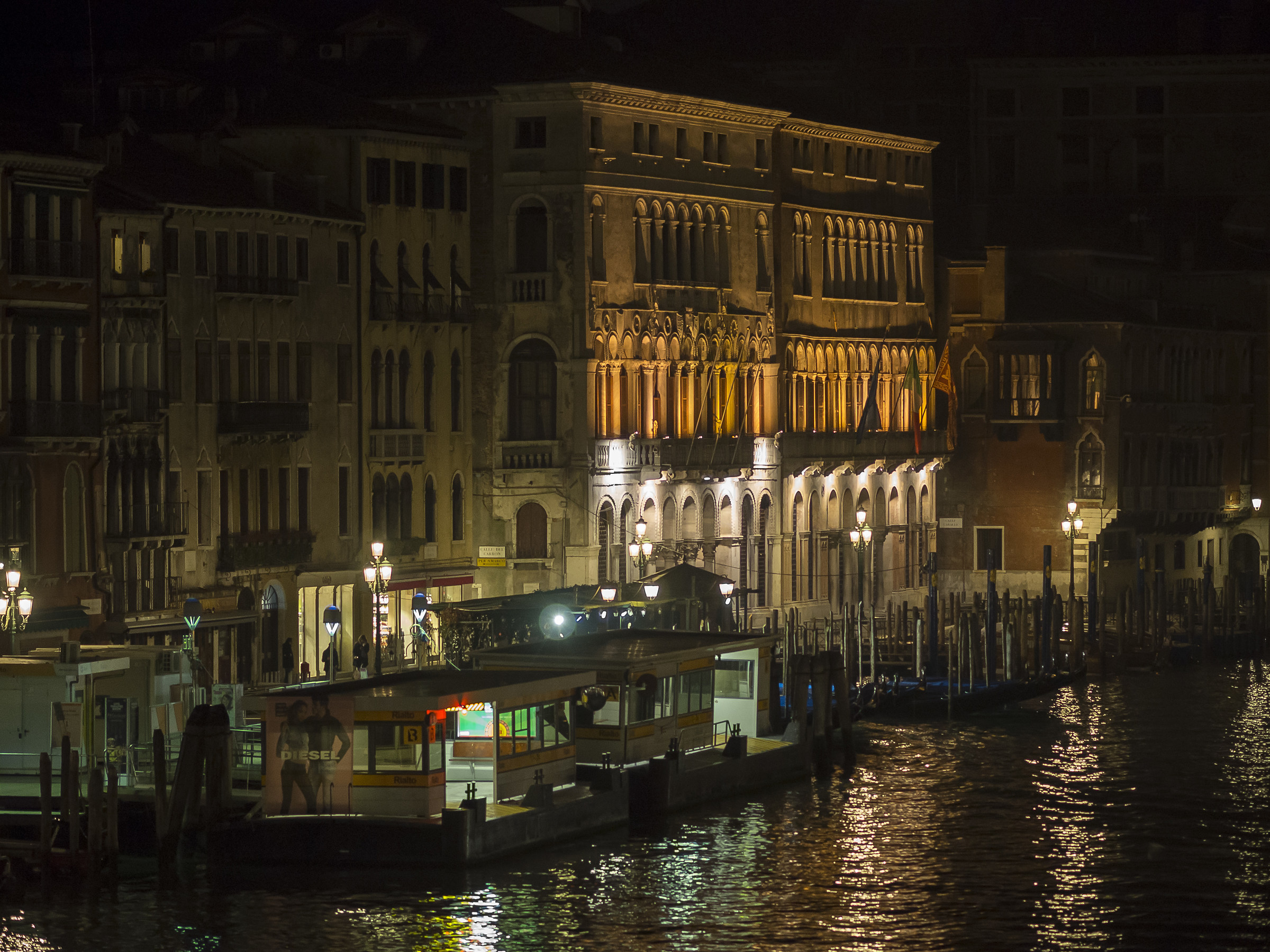 Venezia by night