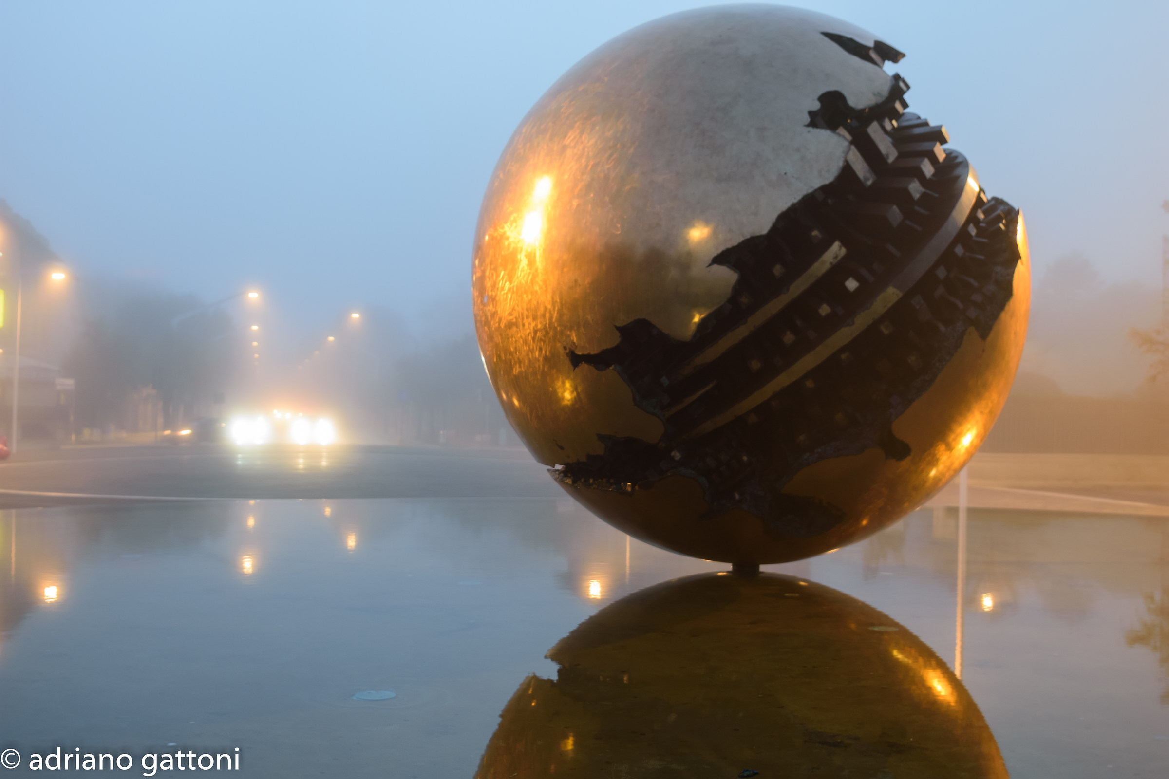 Una "palla" nella nebbia