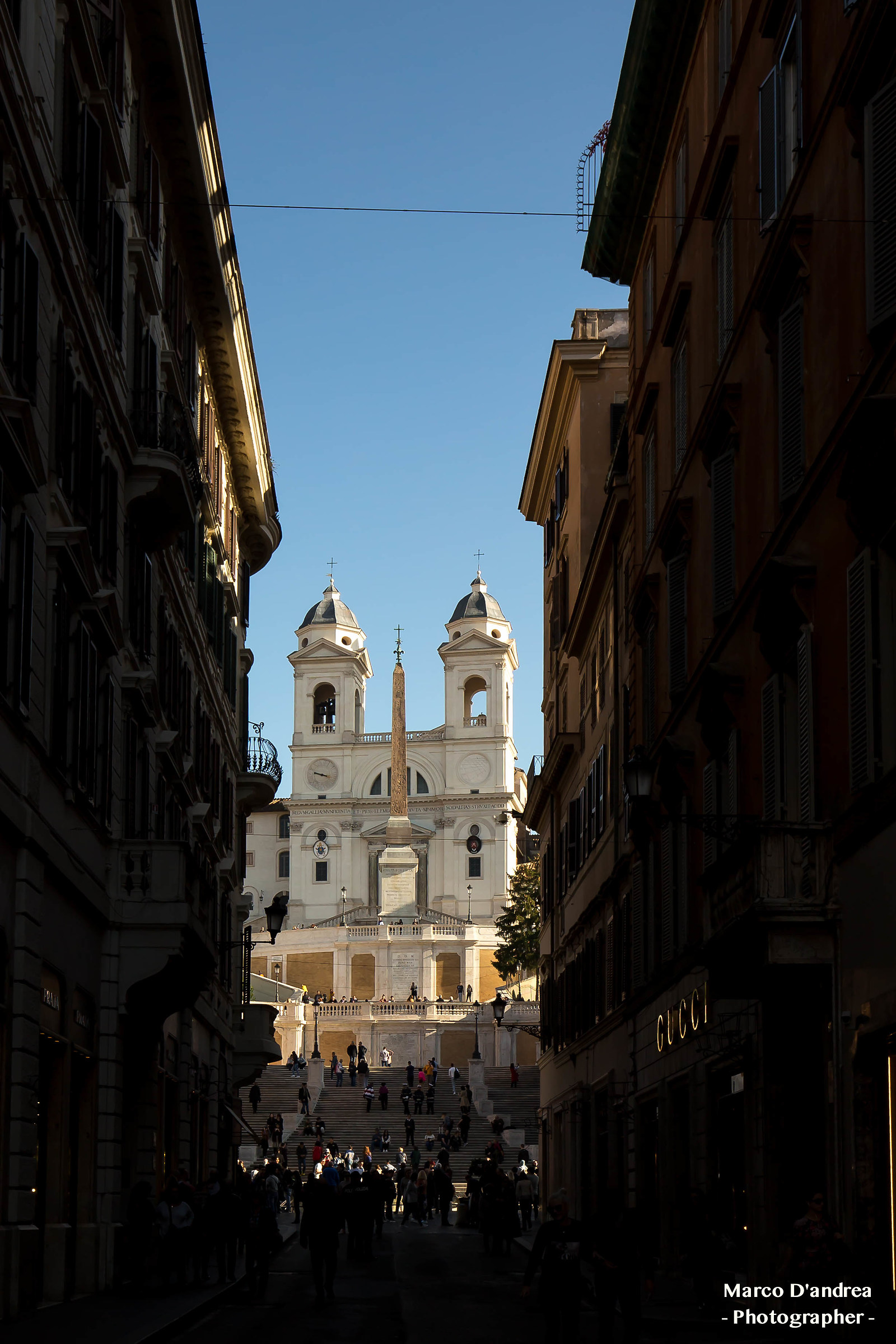 piazza di spagna da via condotti