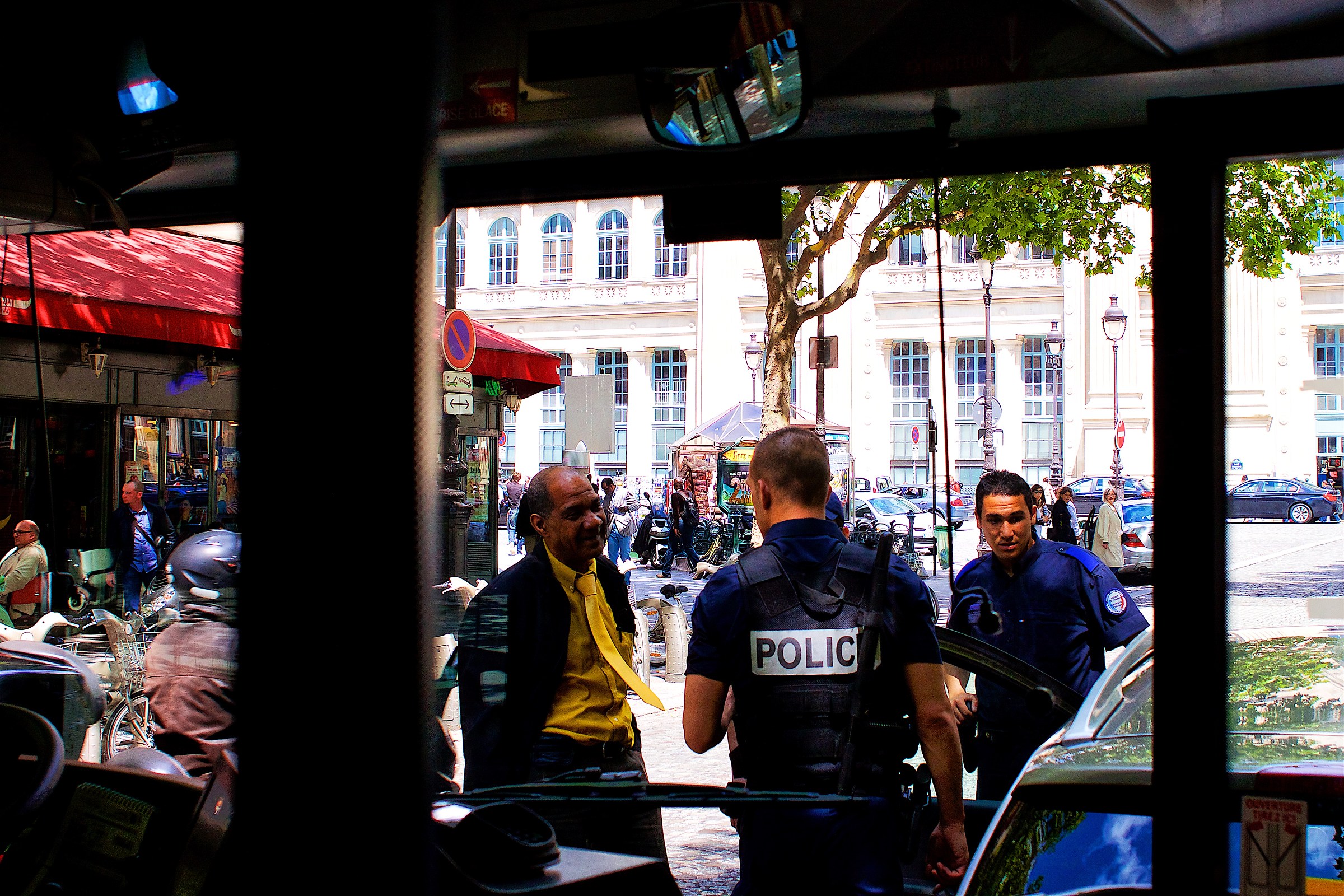 Parigi, 14 luglio, per strada