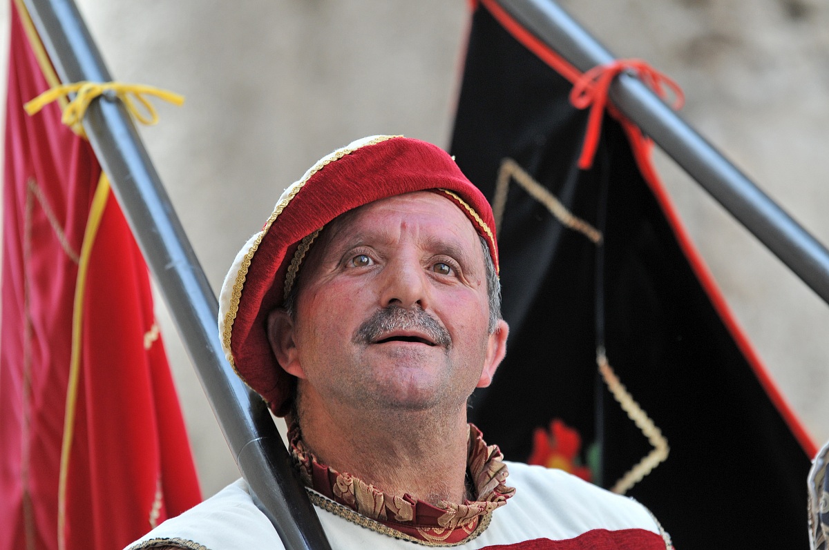 Inhabit the district of Port Tufillo