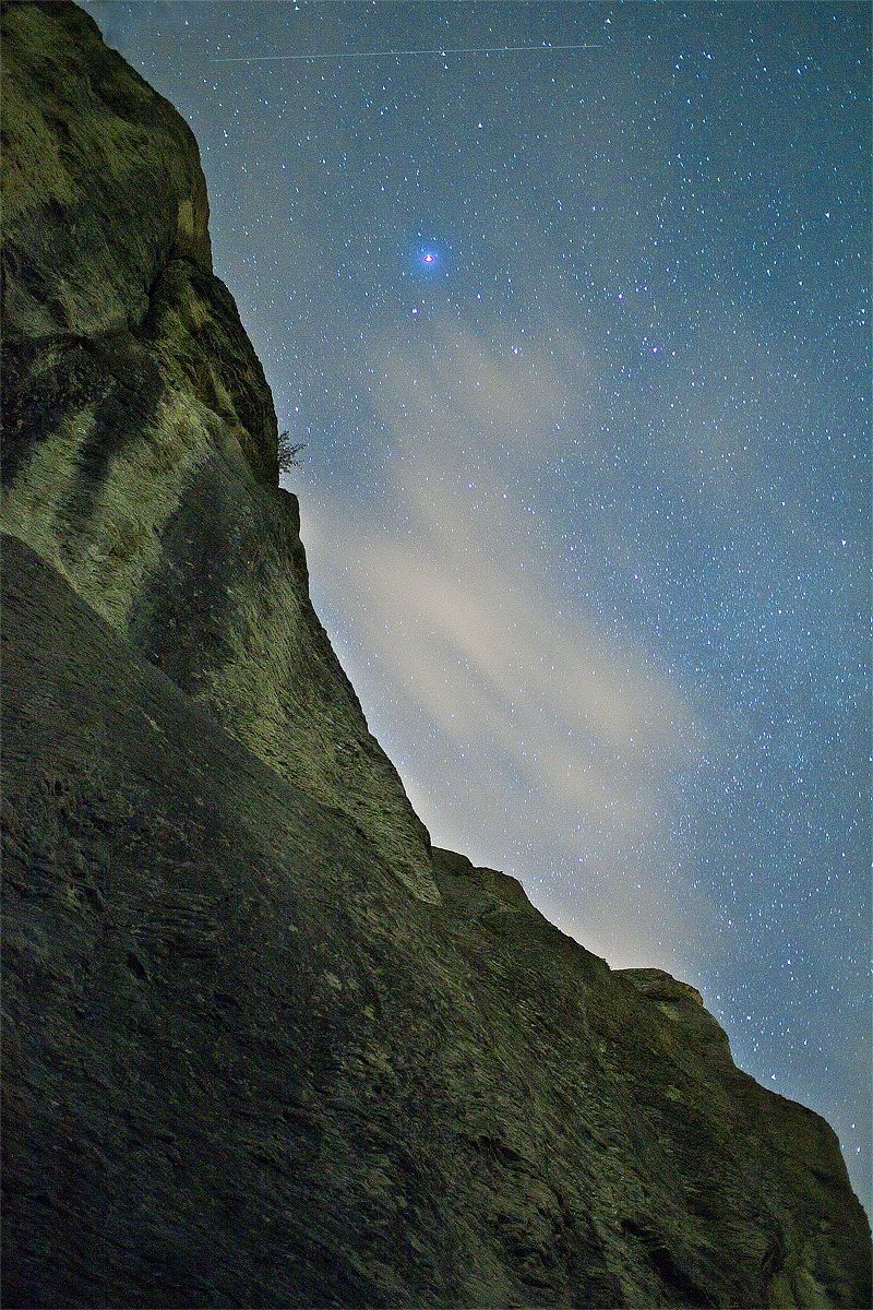 Bismantova with shooting star