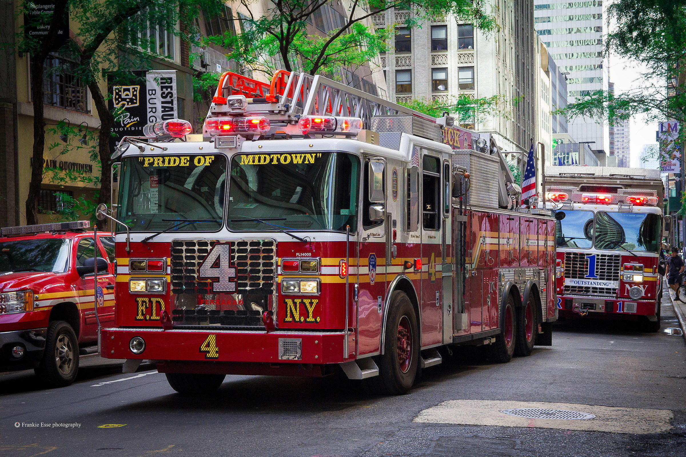 Pride of Midtown  9° Battaglione vigili del fuoco di NY