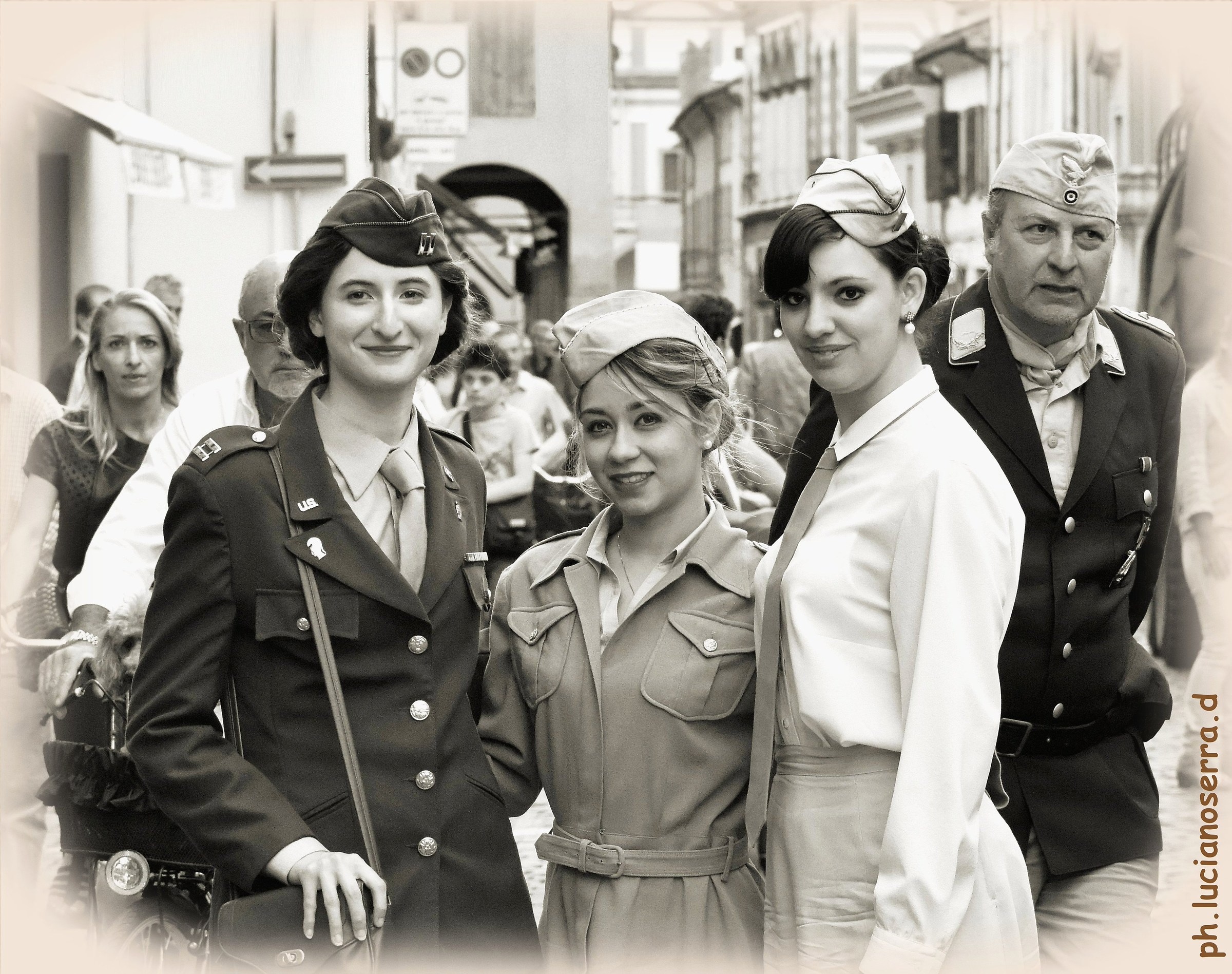 Figuranti con divise militari della II Guerra Mondiale