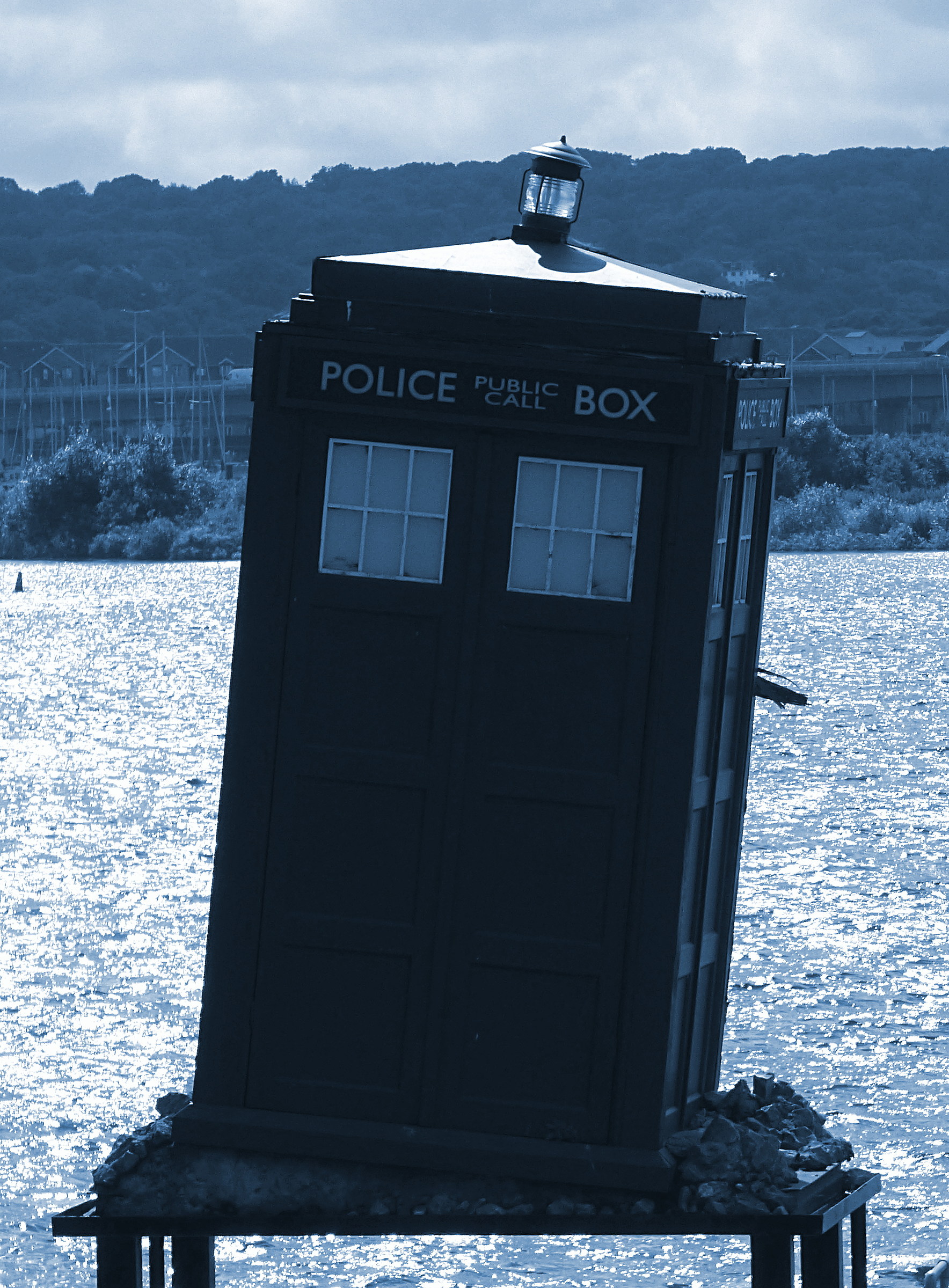 Doctor who tardis box