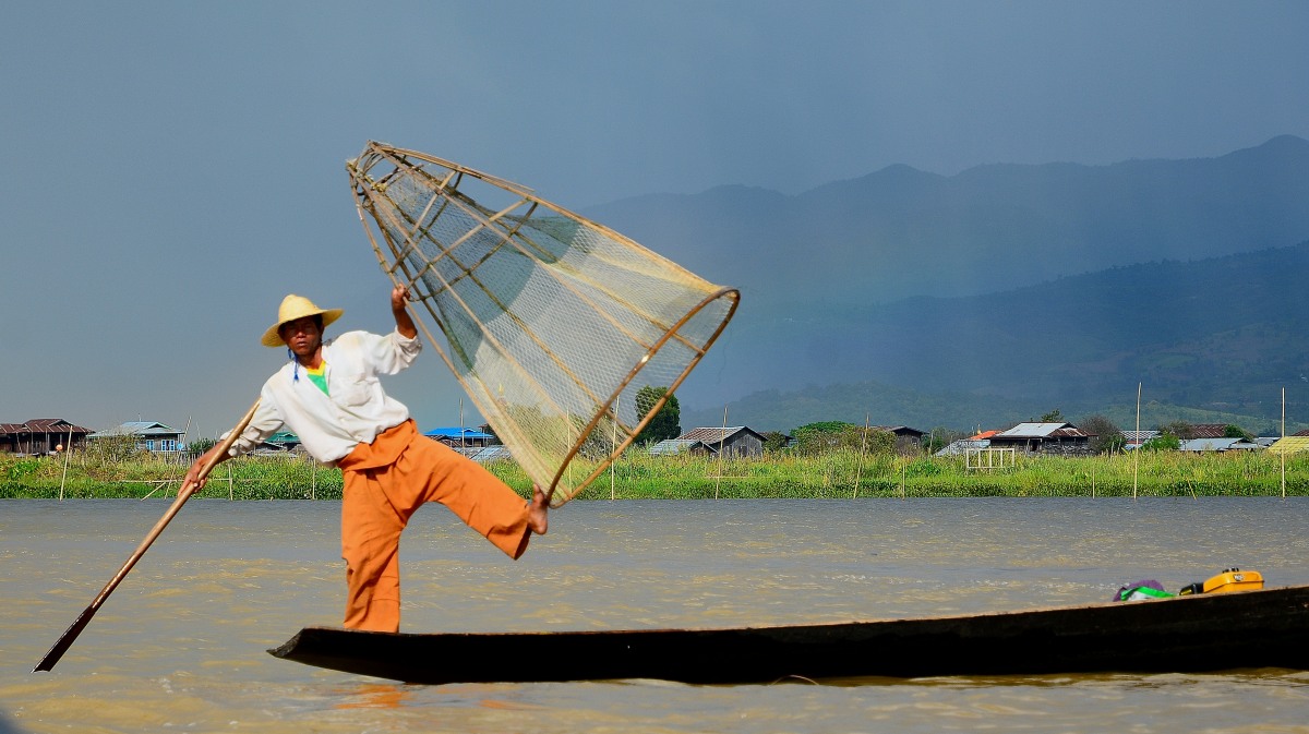 Inle Lake Fisherman-the tightrope