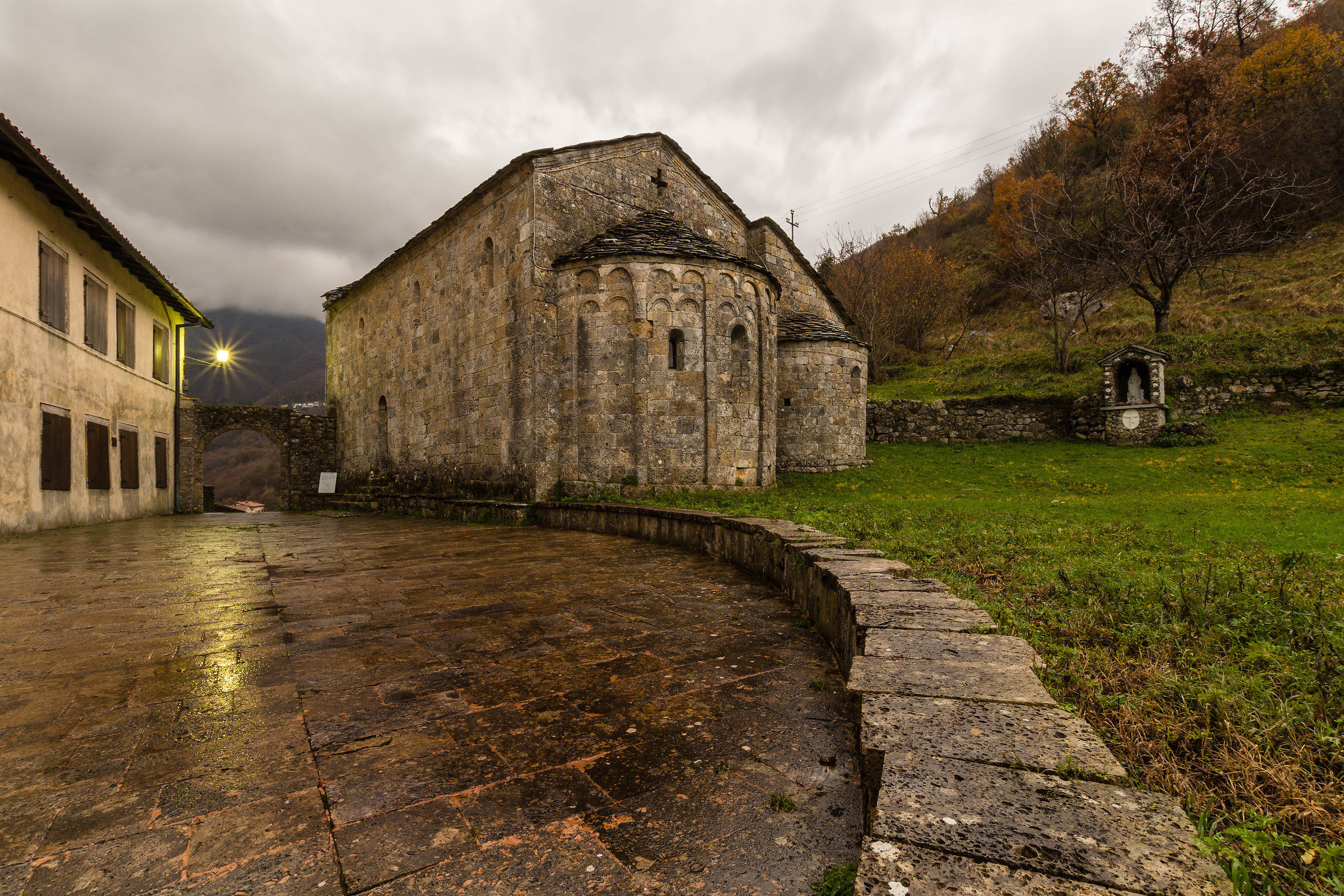 Sant'Agostino XI - XII sec. Screeners di Sotto