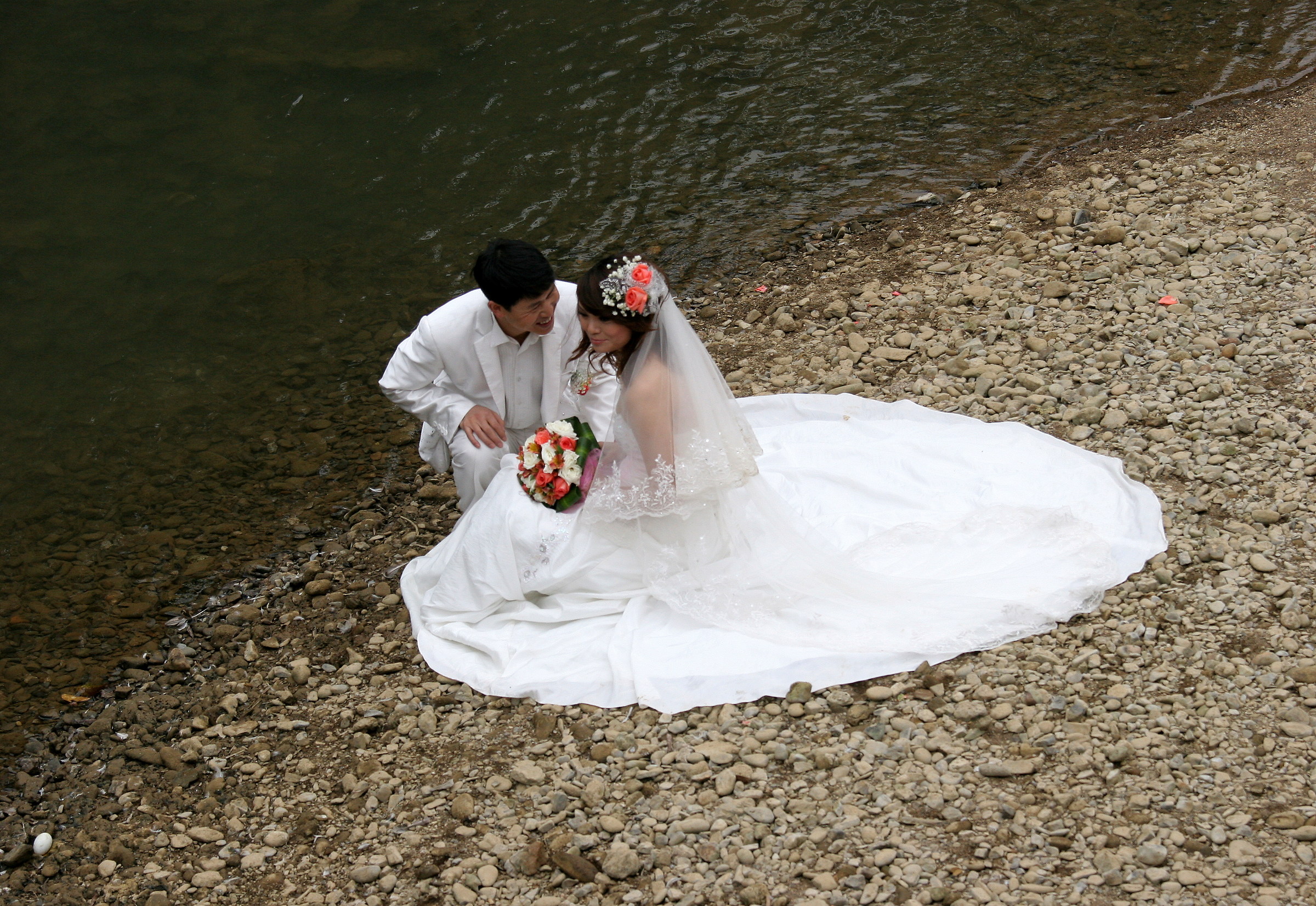 2412 - Yunnan wedding service