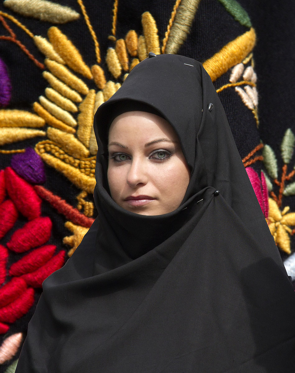 Costume di Cabras ( Vedova) Ragazza sulla Traccas S. Ef