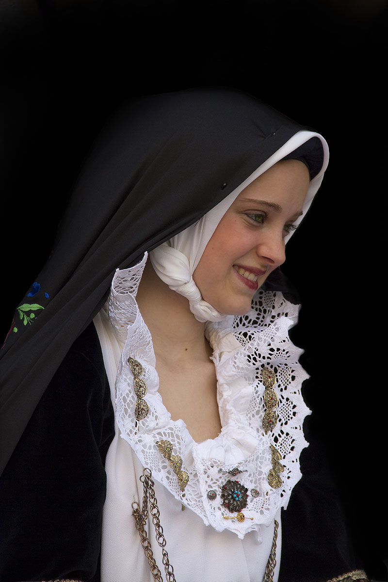 Ragazza sulla Traccas S. Efisio 2010