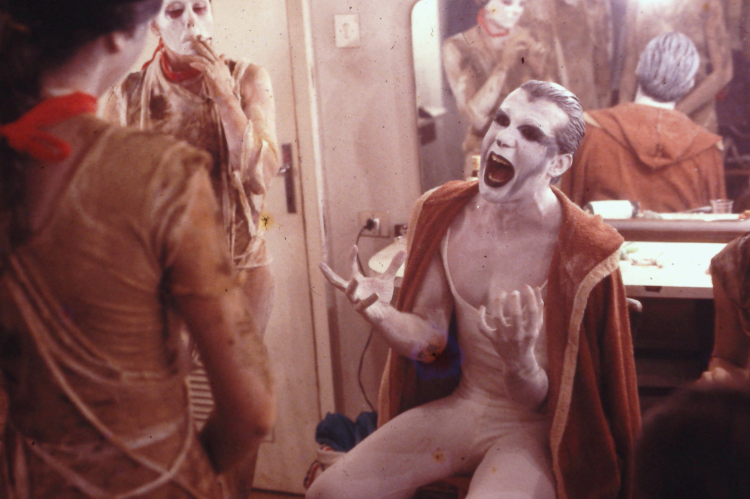 P.Paolo Kos, dressing room, 1985