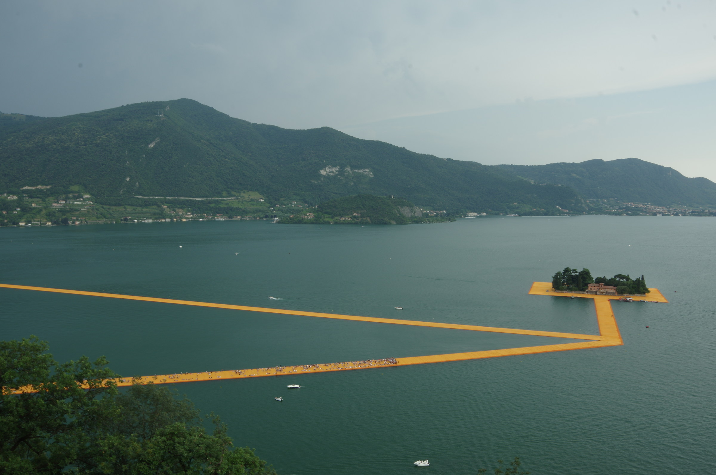 The Floating Piers 1