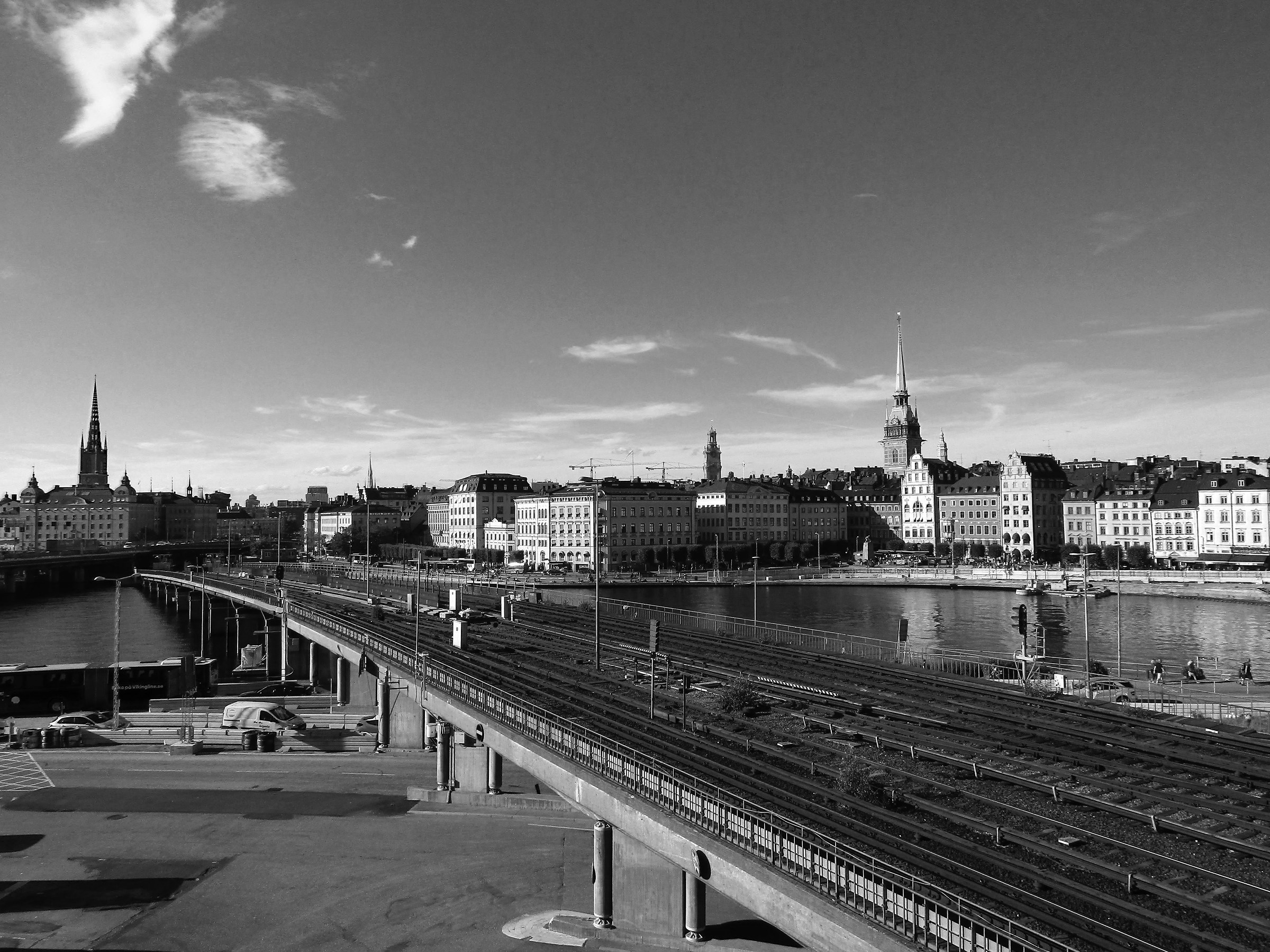 get lost in the shadows