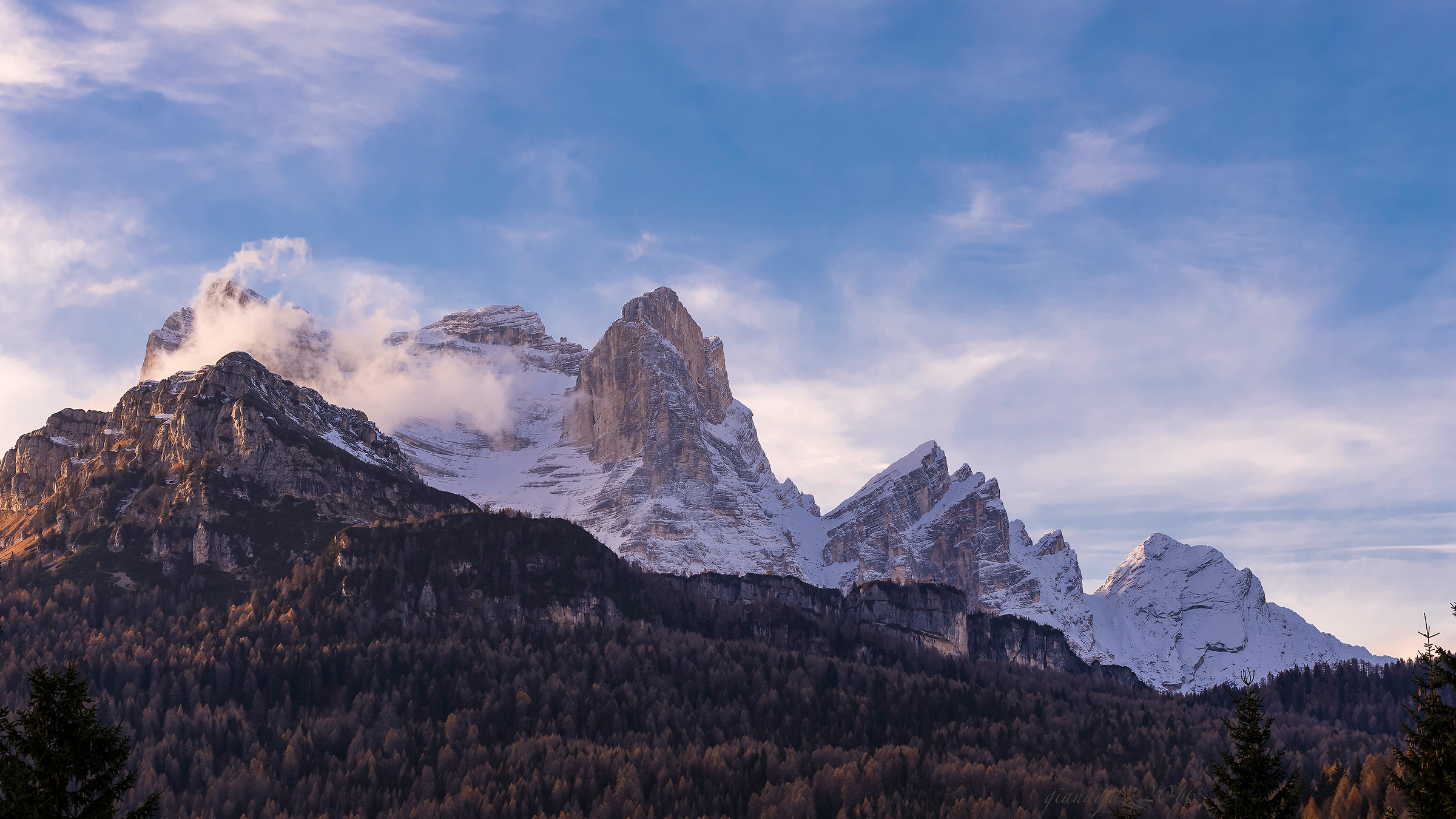 Autumn colors on the Pelmo