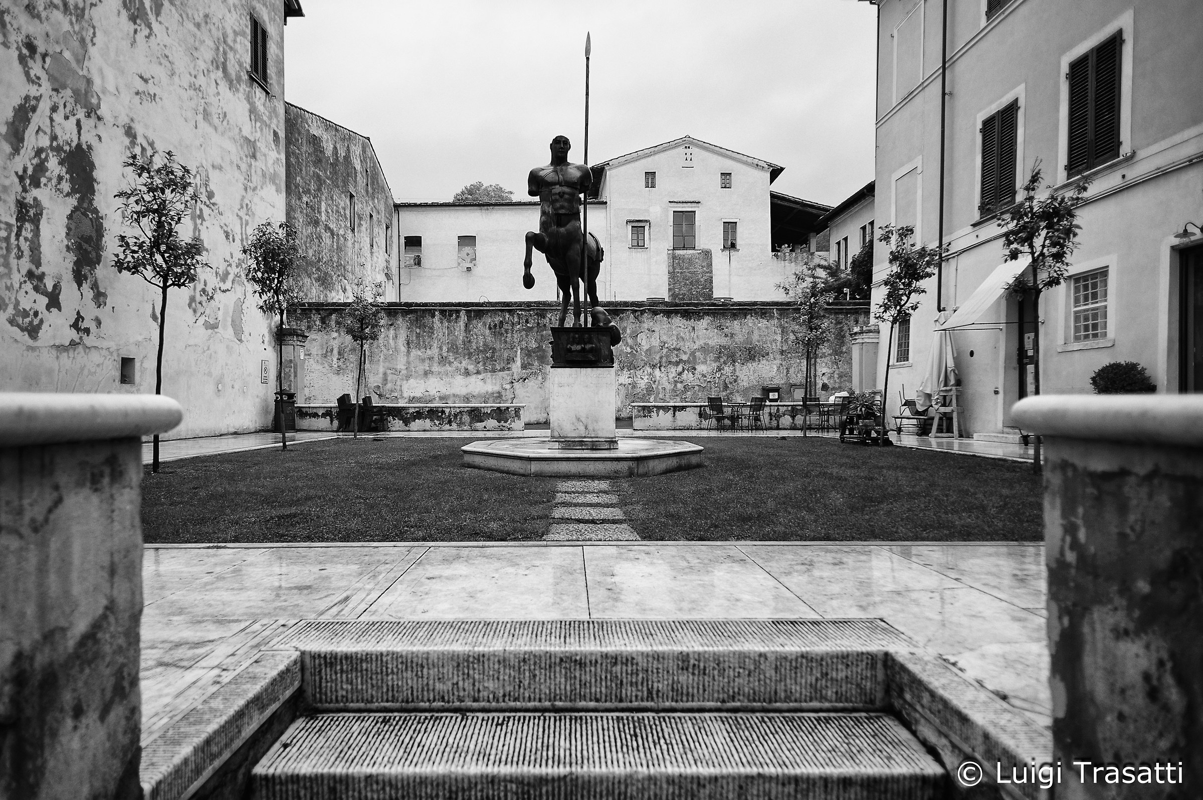 The Centaur, Mitoraj